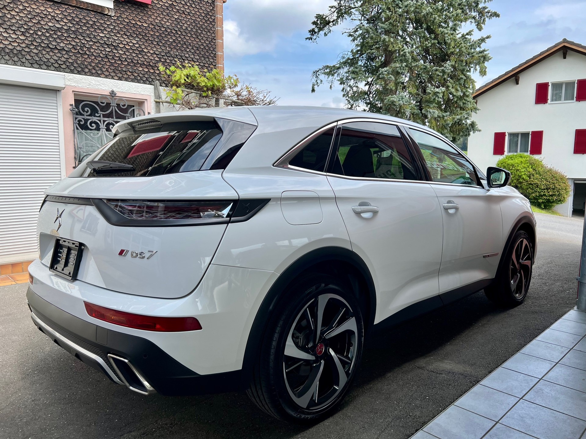 DS AUTOMOBILES DS 7 Crossback 1.6 THP Performance Line Automatic-image-3