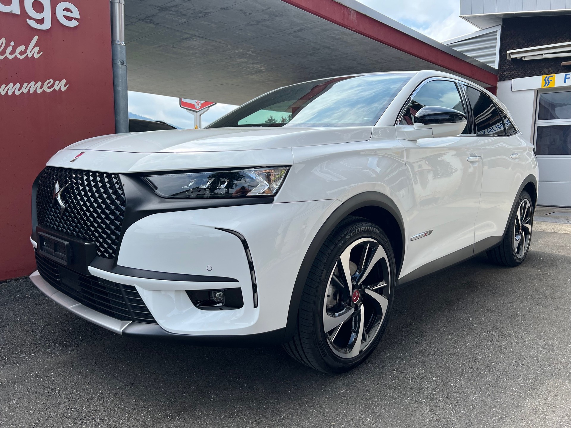 DS AUTOMOBILES DS 7 Crossback 1.6 THP Performance Line Automatic-image-1