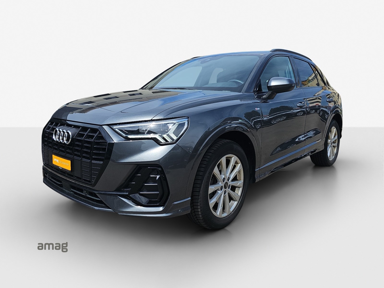 AUDI Q3 40 TFSI S line quattro S-tronic