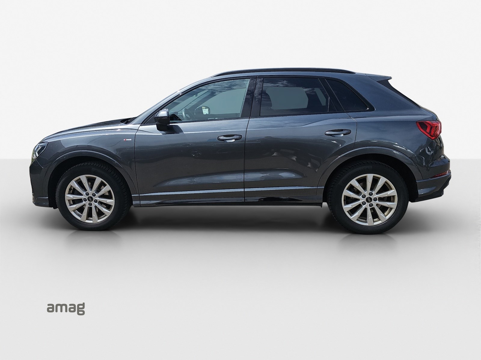 AUDI Q3 40 TFSI S line quattro S-tronic-showroom-element-1