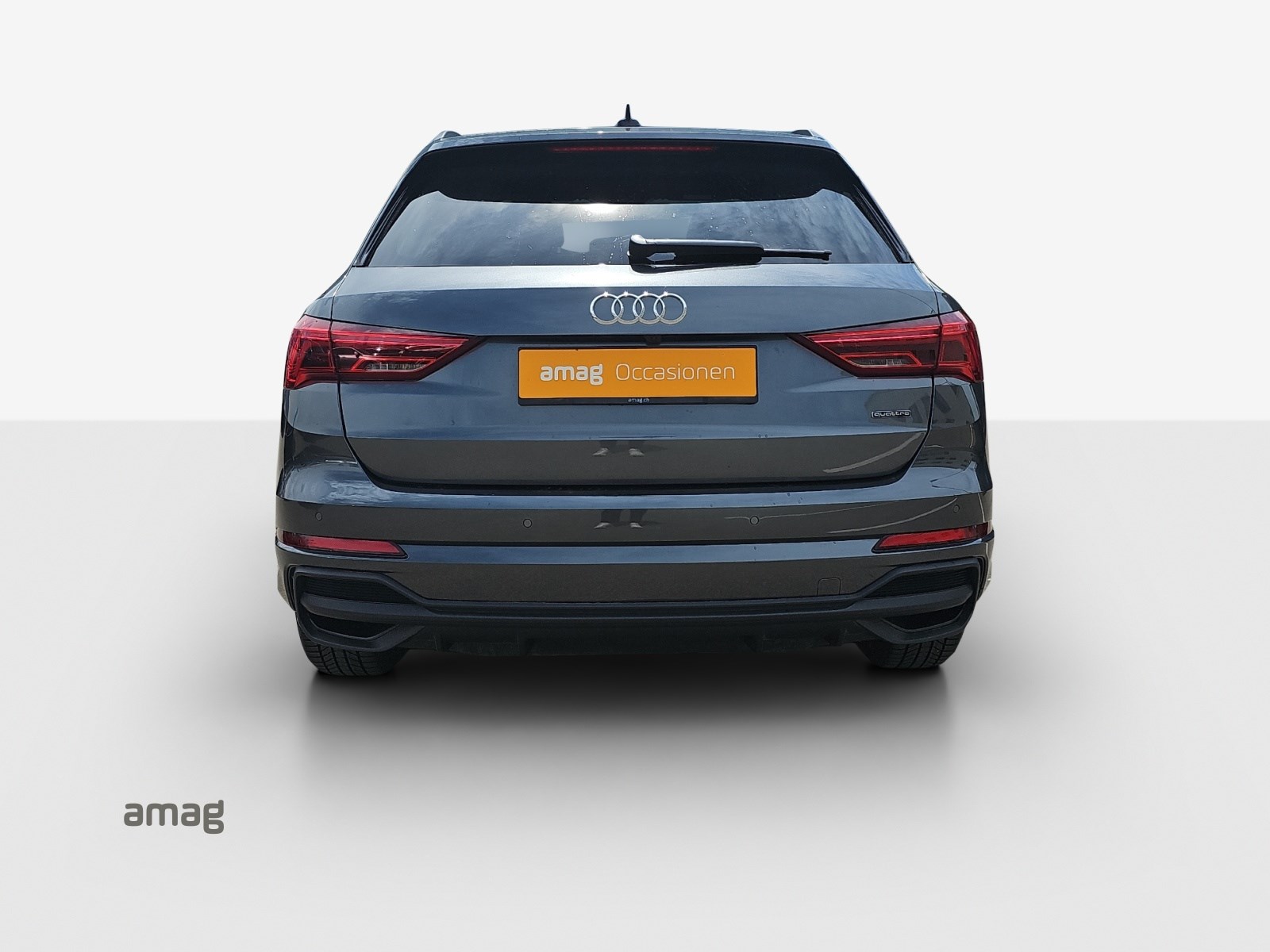 AUDI Q3 40 TFSI S line quattro S-tronic-showroom-element-3