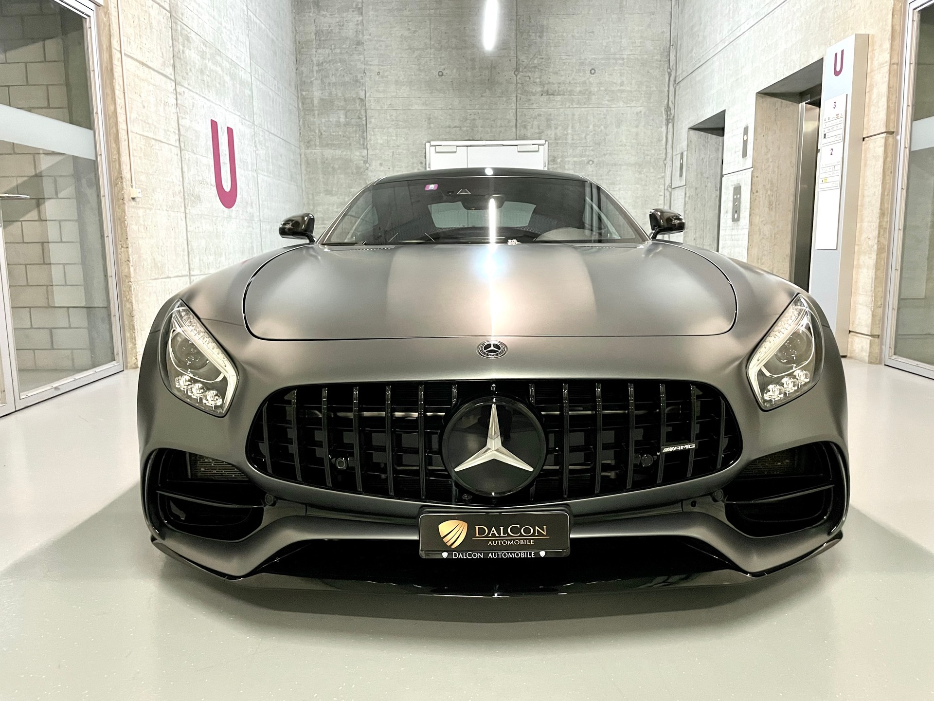 MERCEDES-BENZ AMG GT S Speedshift DCT-image-2