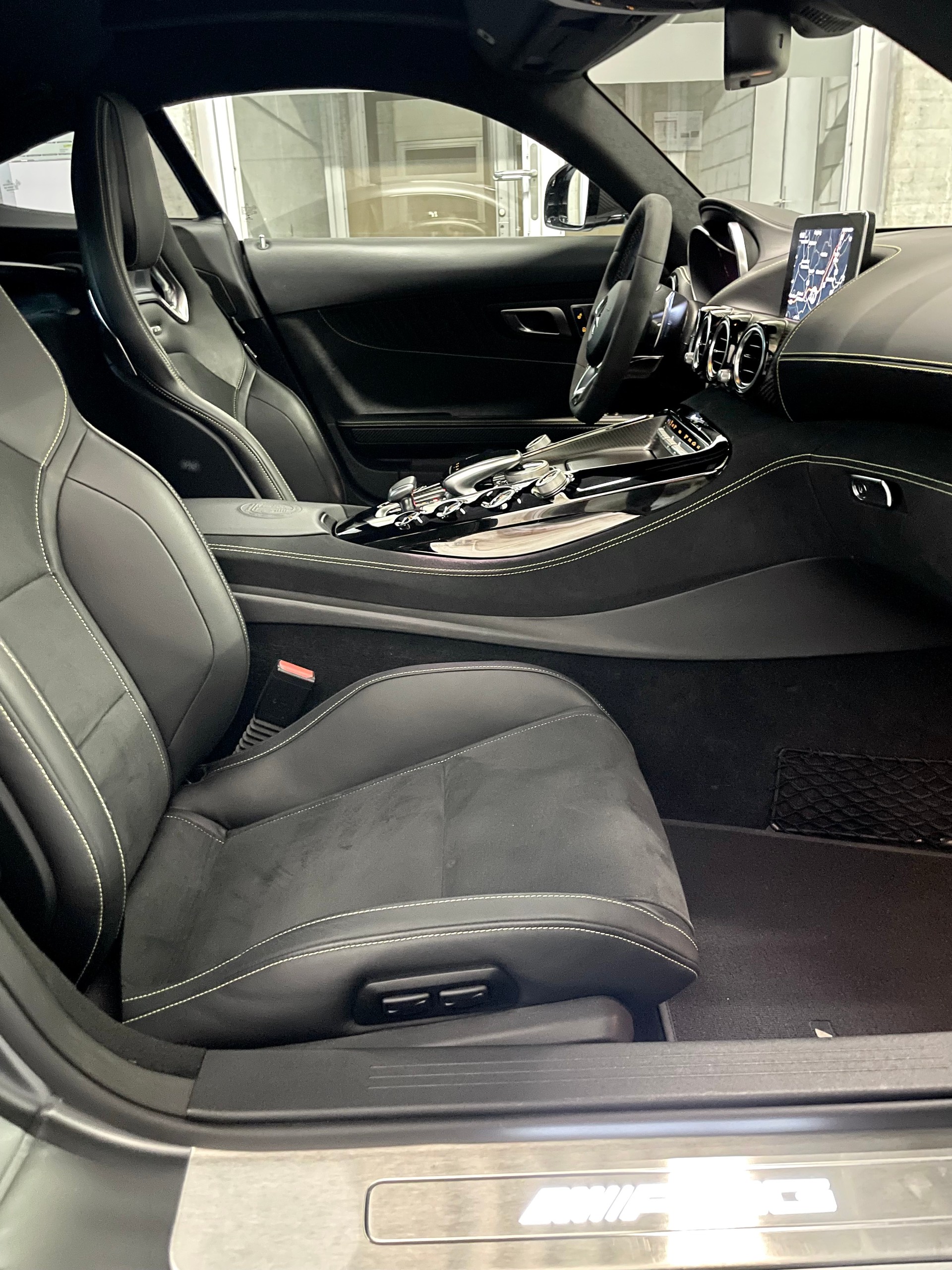 MERCEDES-BENZ AMG GT S Speedshift DCT-image-11