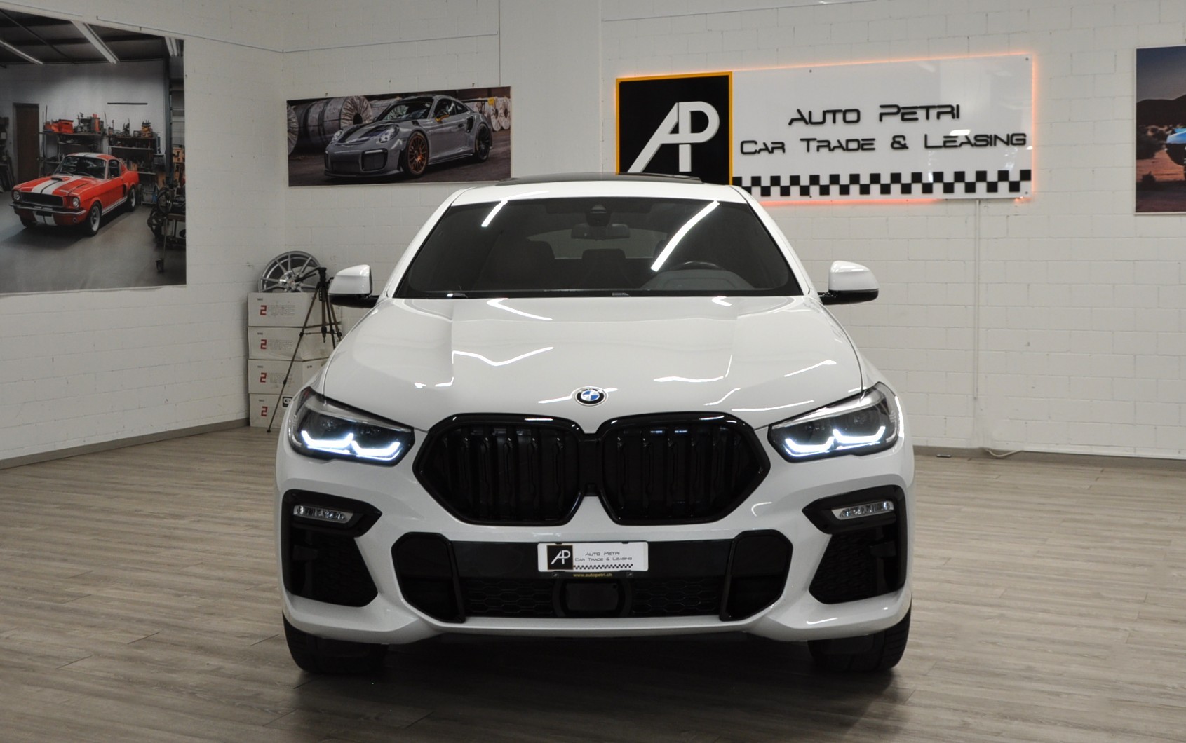 BMW X6 xDrive 48V 30d M Sport Steptronic-showroom-element-1