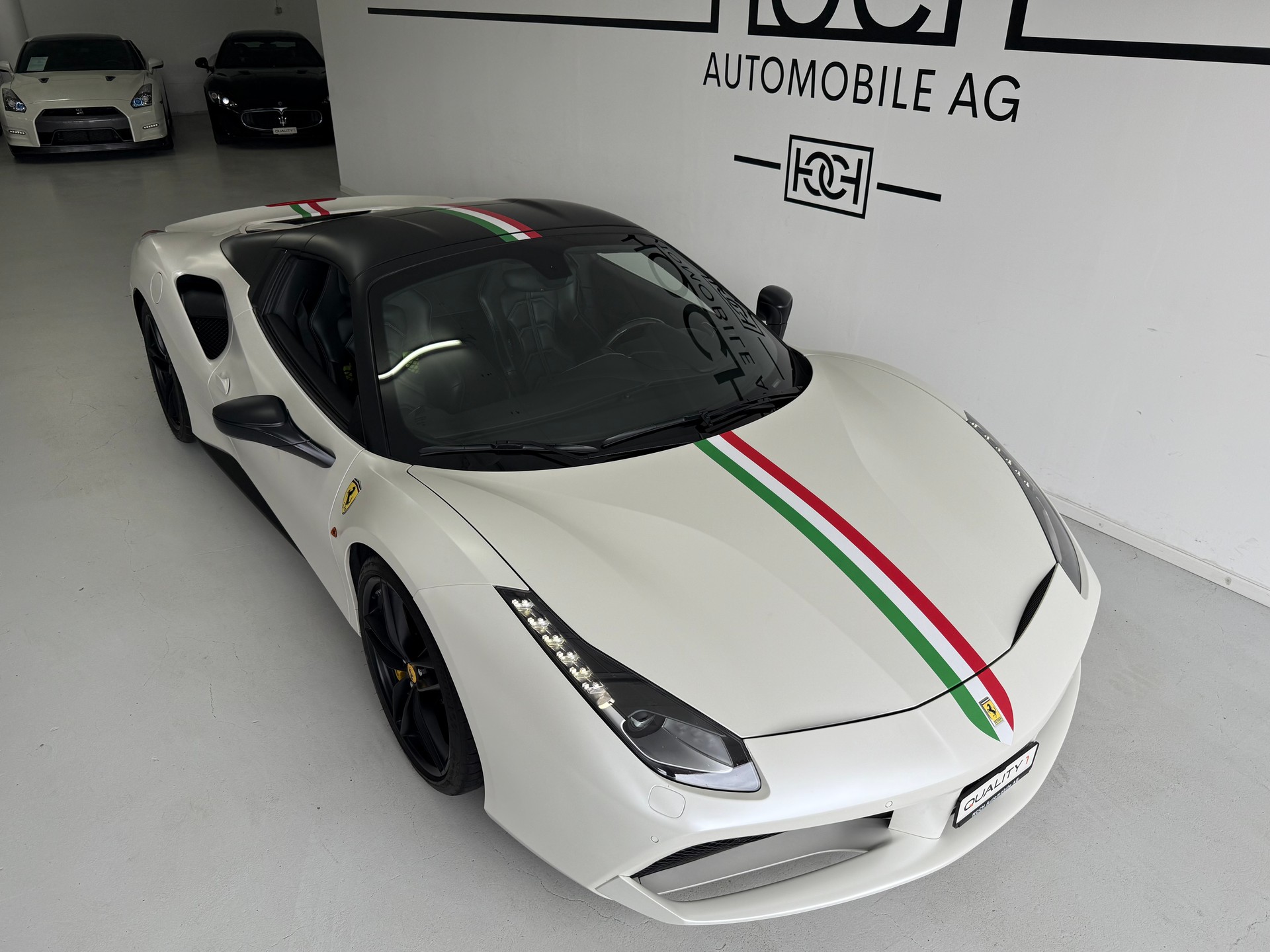 FERRARI 488 Spider 3.9 V8-showroom-element-1