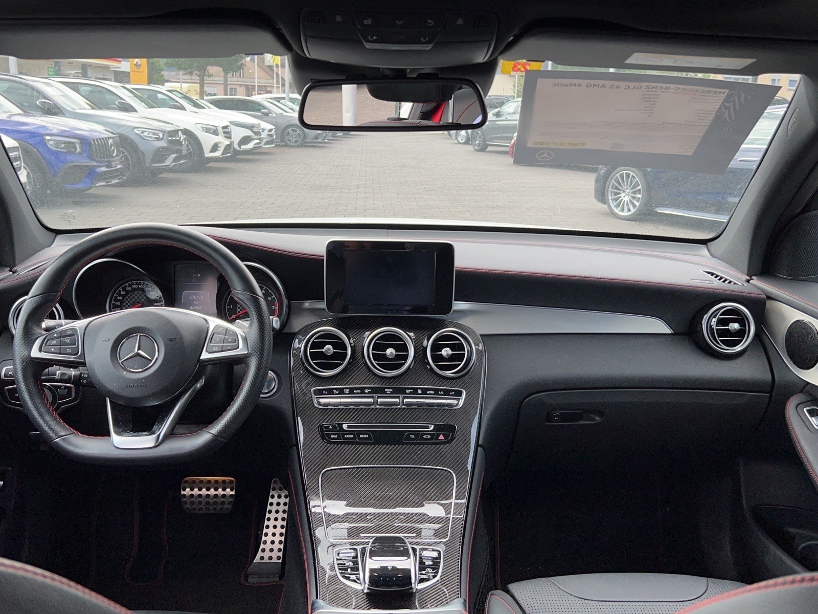 MERCEDES-BENZ GLC 43 AMG 4Matic 9G-Tronic-image-5