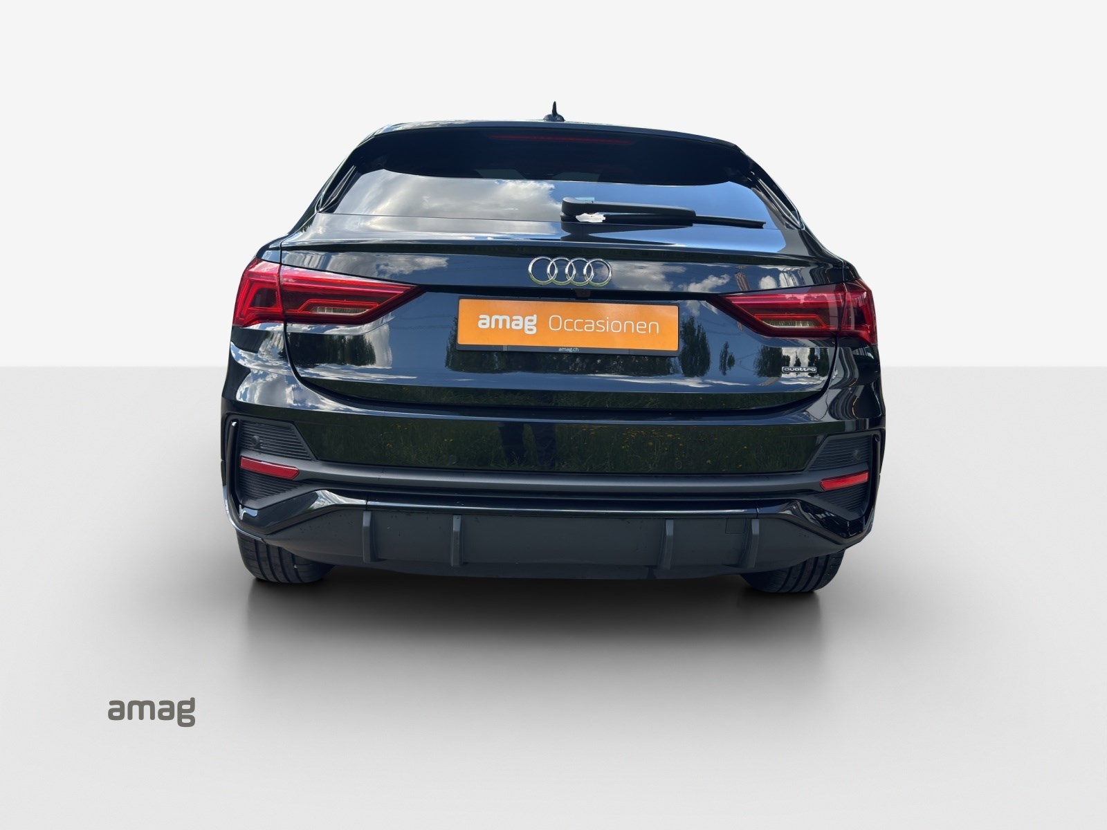 AUDI Q3 Sportback 40 TFSI S line quattro-showroom-element-3