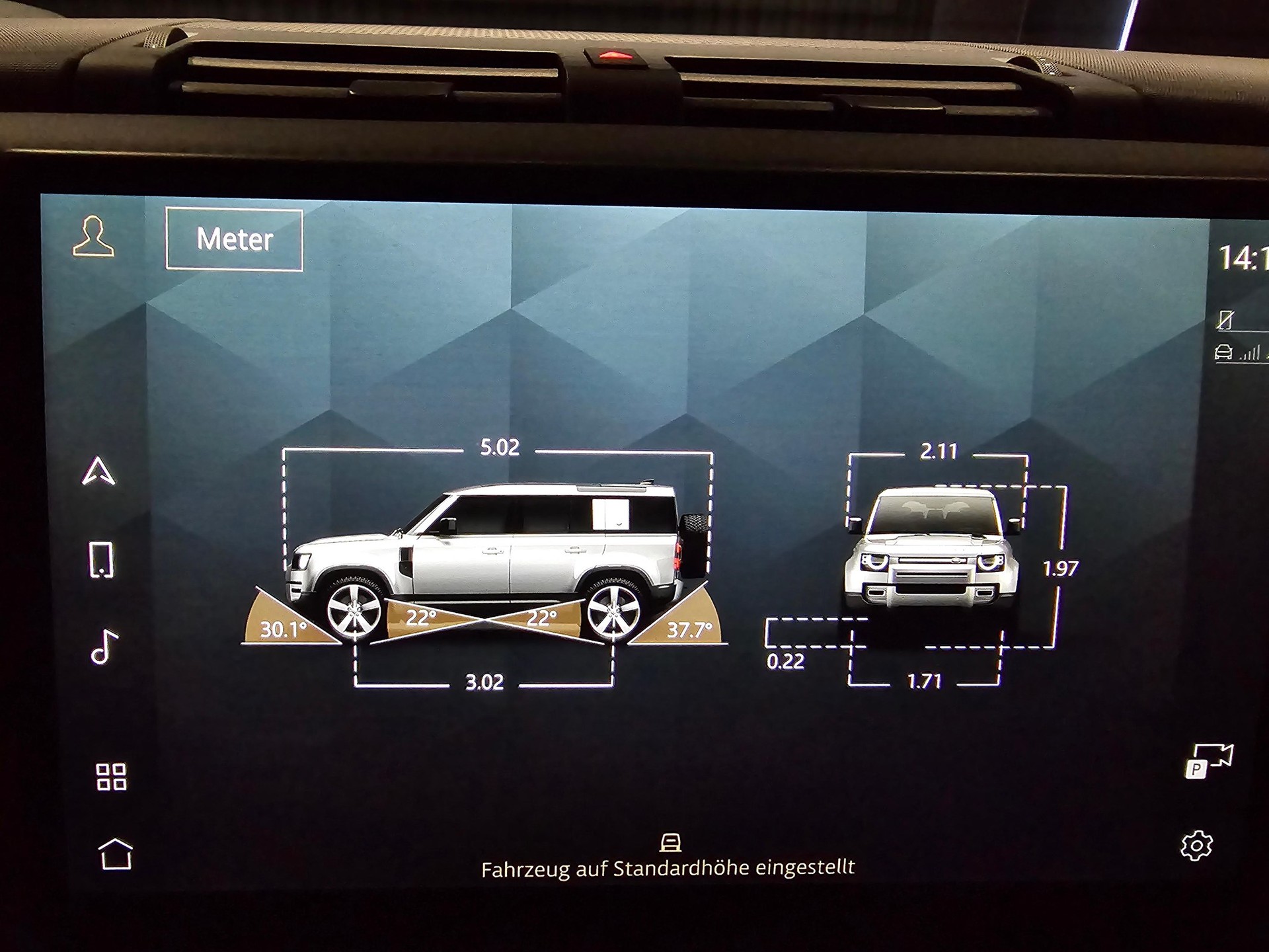 LAND ROVER Defender 110 3.0 D I6 300 X-Dynamic HSE-image-27