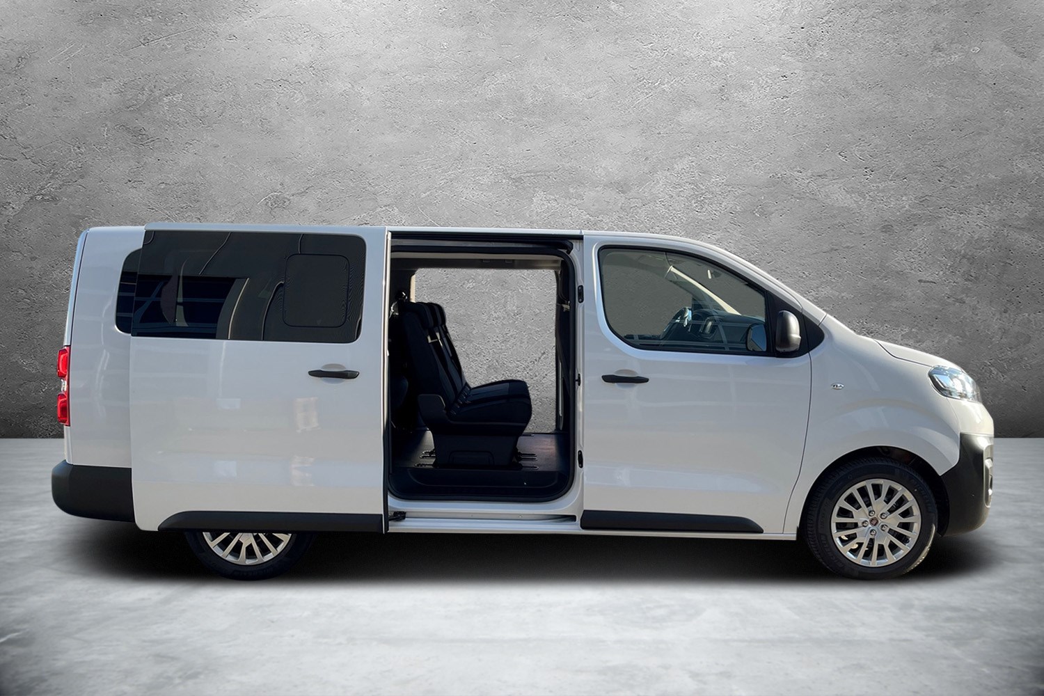 FIAT Scudo Kombi L3 2.0 Multijet 180 Swiss Plus 9 Neuf 49 500.00 CHF