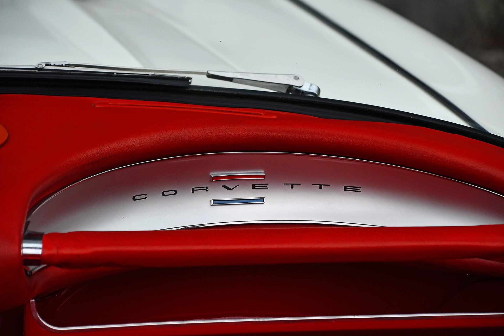 CHEVROLET Corvette C1-image-9