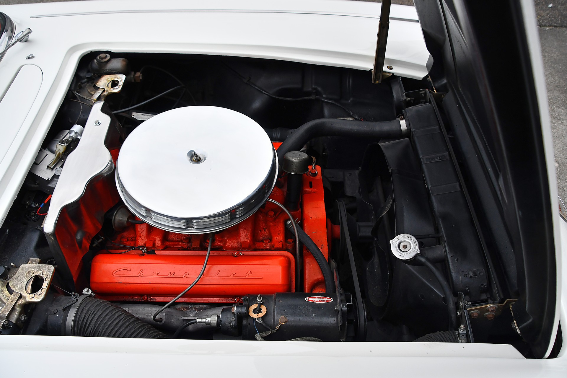 CHEVROLET Corvette C1-image-2