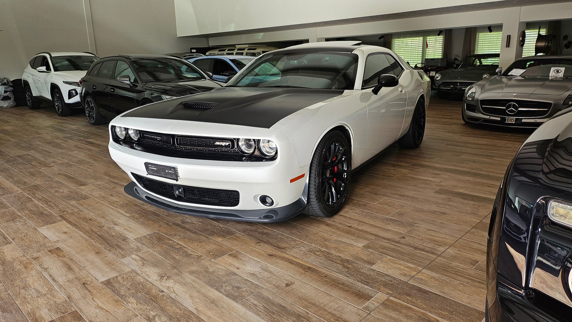 DODGE Challenger SRT 392 6.4 V8 Hemi