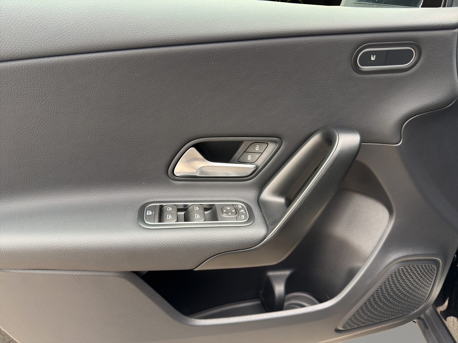 Image MERCEDES-BENZ A-220 A 220 4Matic 8G-DCT