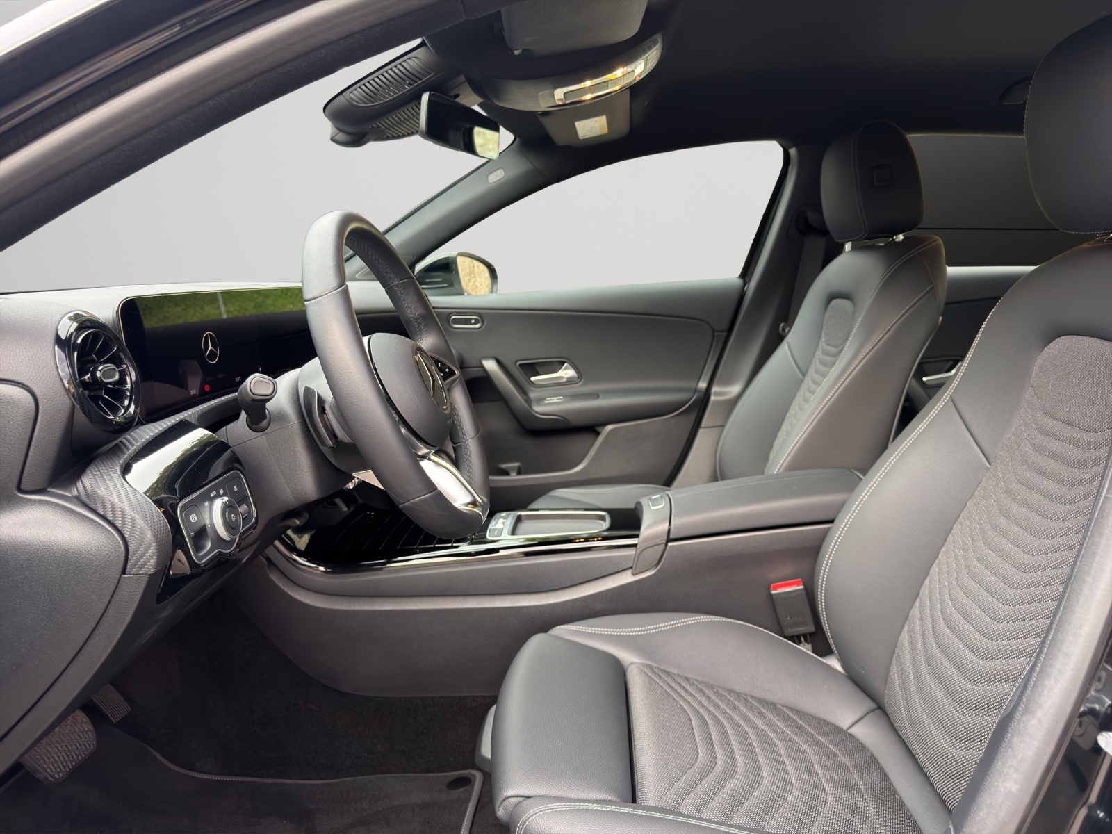 Image MERCEDES-BENZ A-220 A 220 4Matic 8G-DCT