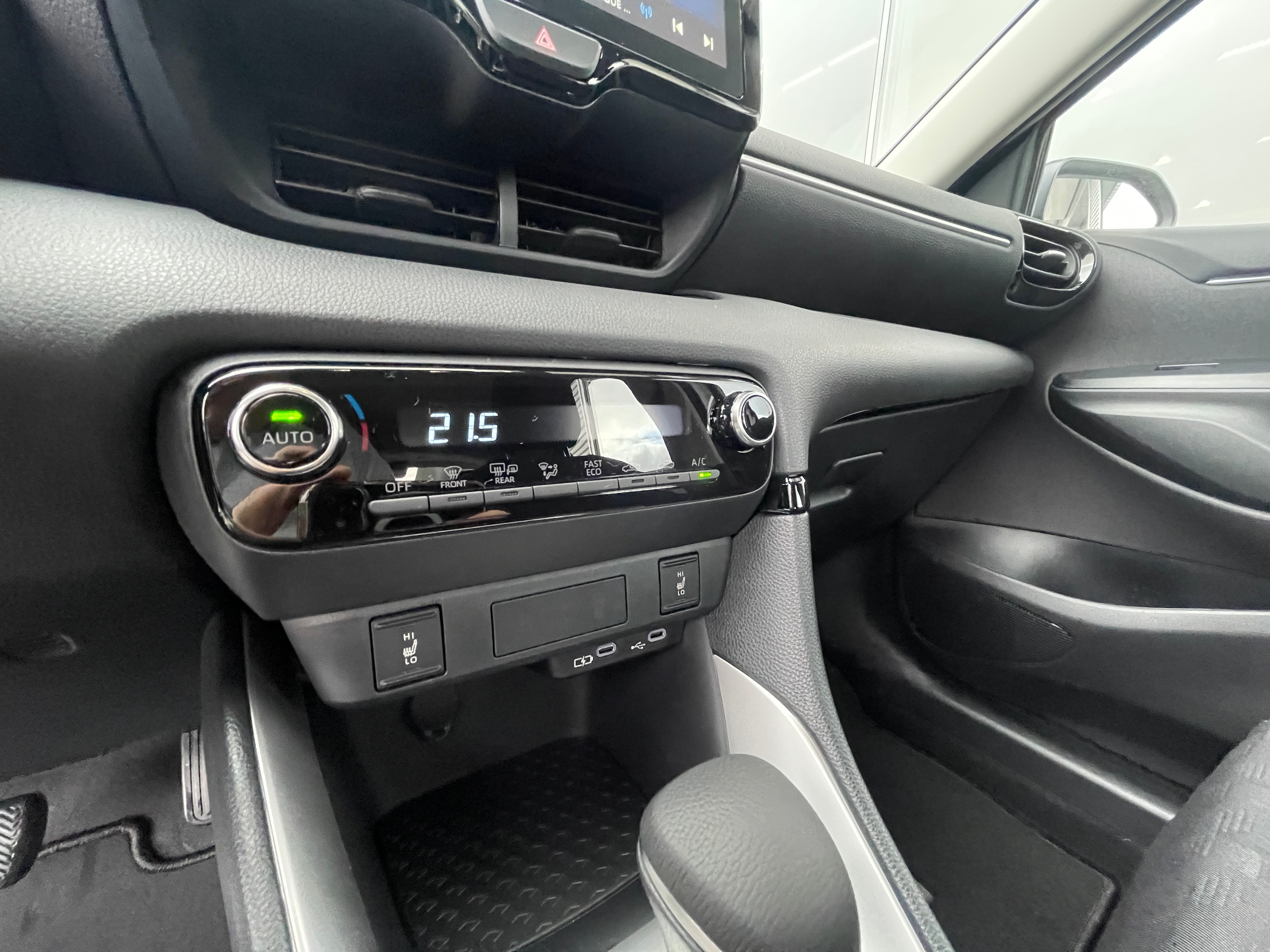 Image MAZDA 2 2 Hybrid Centre-line