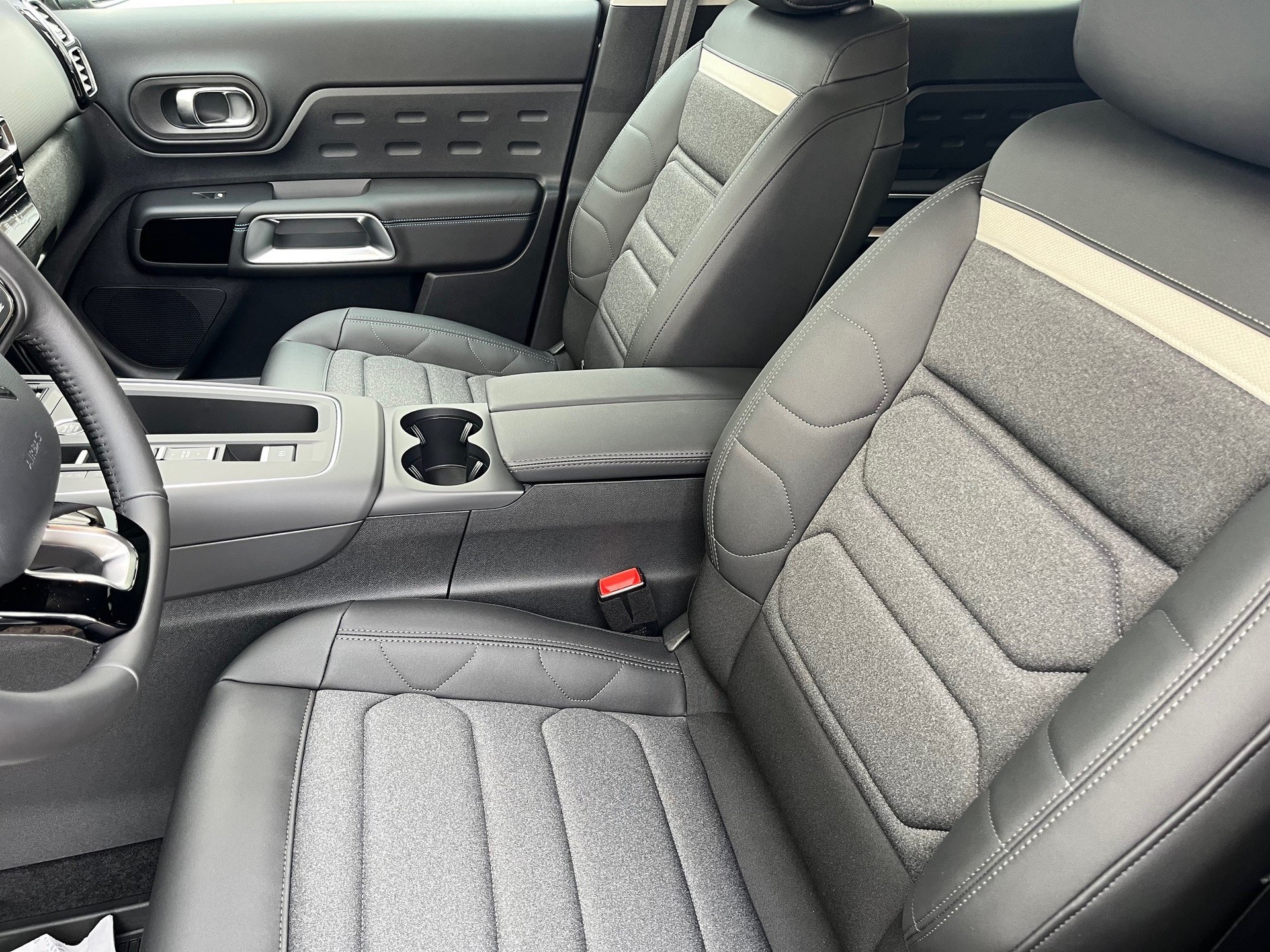 CITROEN C5 AIRCROSS 1.6 Plug-in Hybrid YOU+-image-5