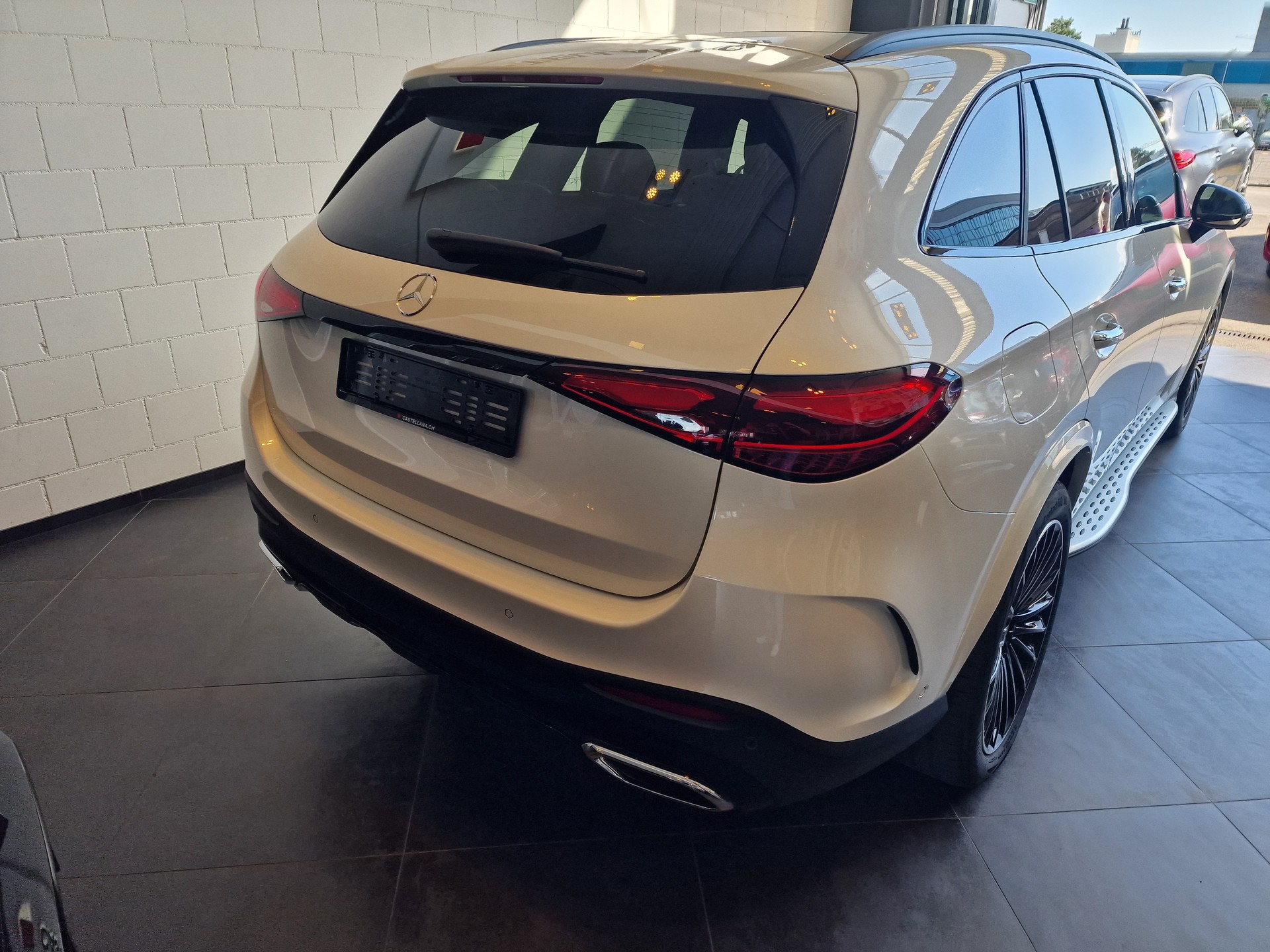 MERCEDES-BENZ GLC 400 e 4M 9G-Tronic-image-4