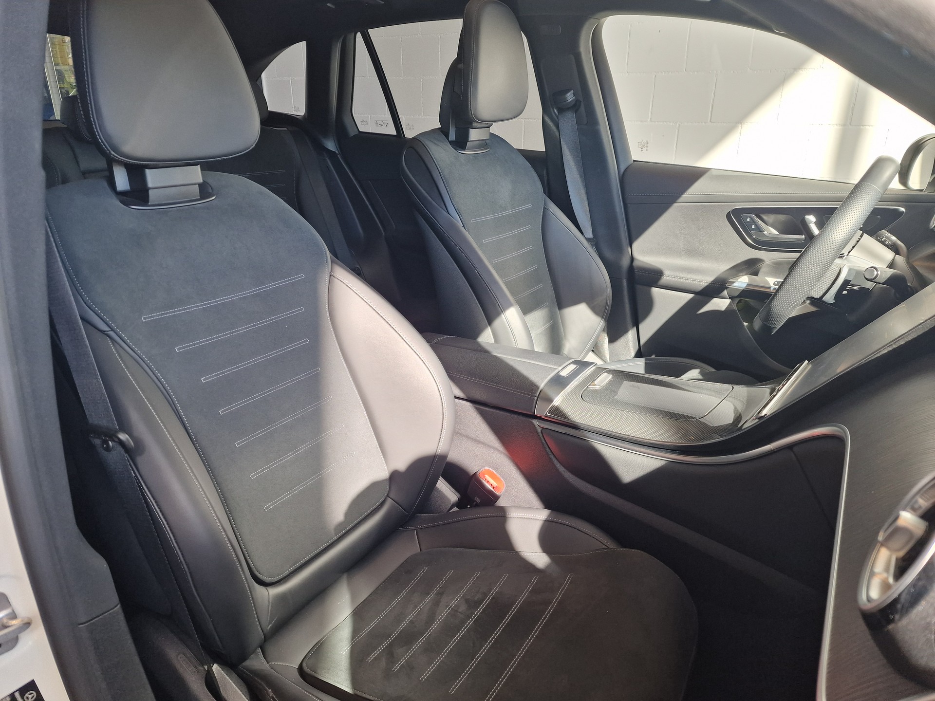 MERCEDES-BENZ GLC 400 e 4M 9G-Tronic-image-19
