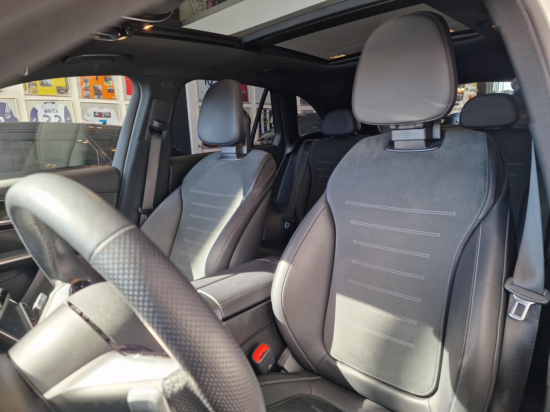 MERCEDES-BENZ GLC 400 e 4M 9G-Tronic-image-12