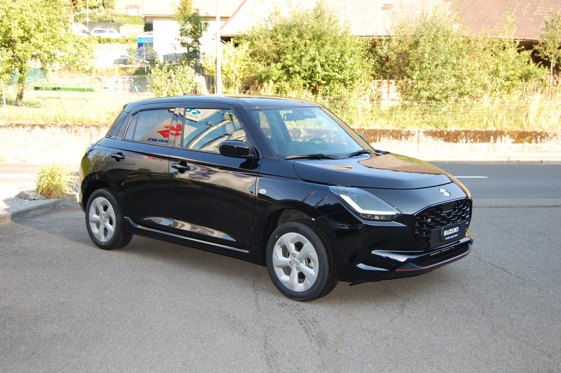 SUZUKI Swift 1.2 Tradizio Hybrid 4x4-showroom-element-2