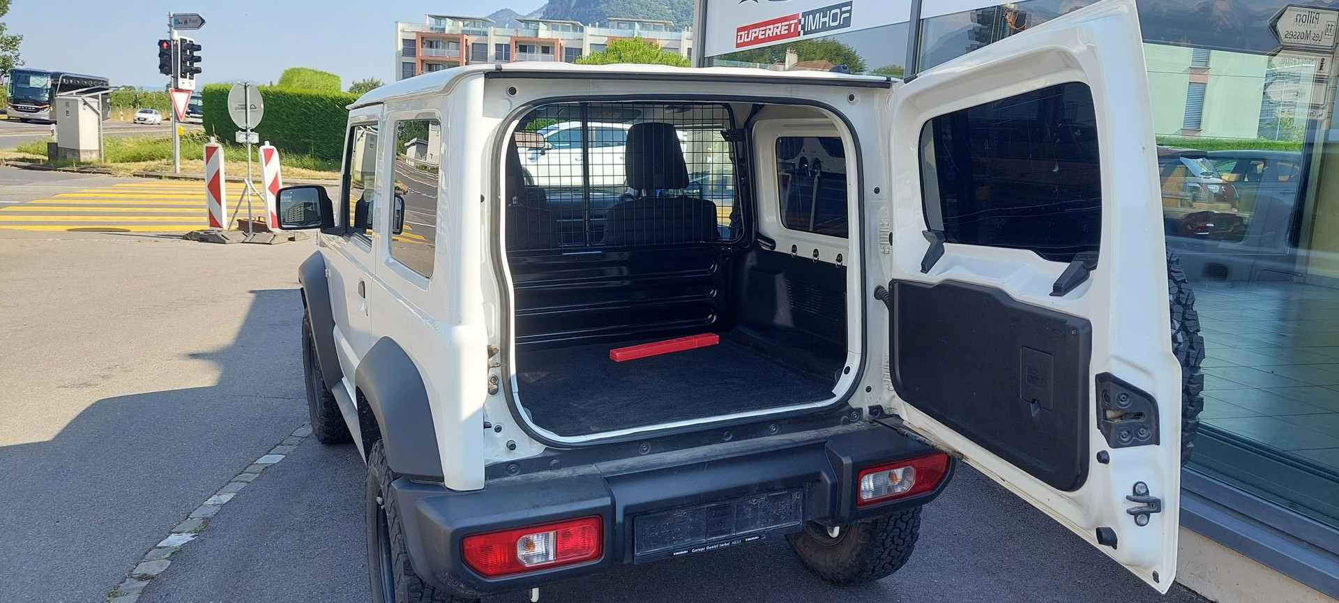 SUZUKI Jimny Country 1.5 Compact+-image-2