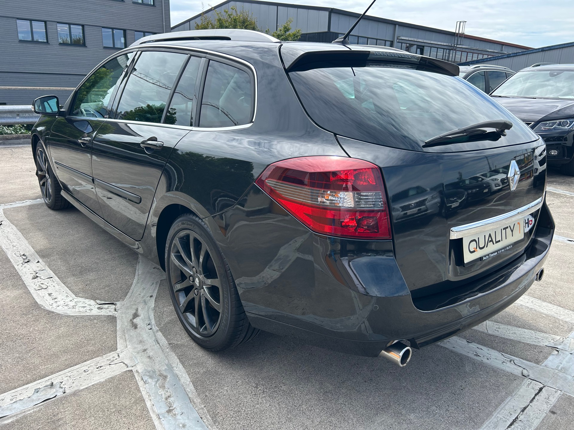 RENAULT Laguna Grandtour 2.0 dCi GT-showroom-element-2
