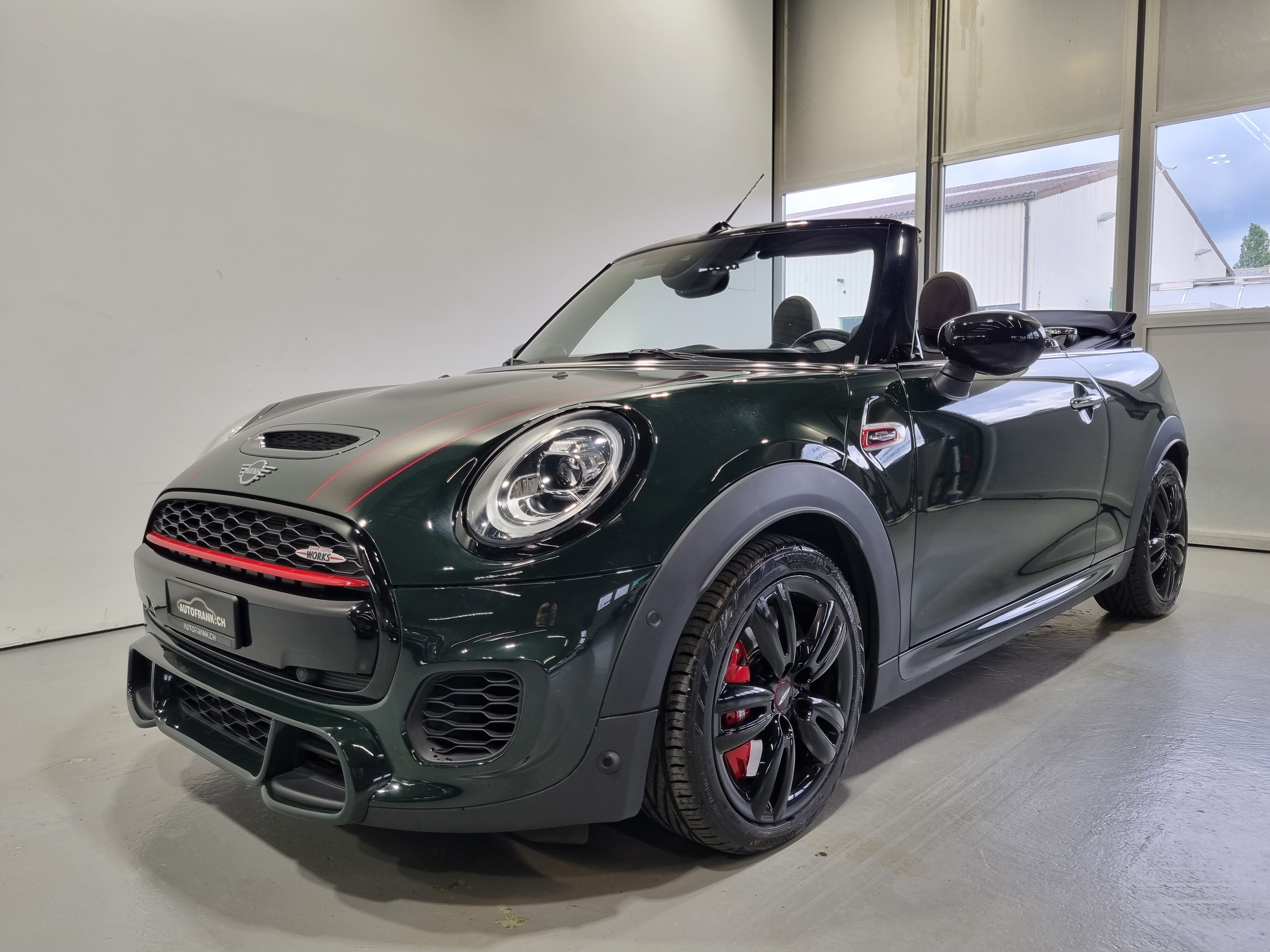 MINI Cabrio F57 2.0i John Cooper (Cabriolet)