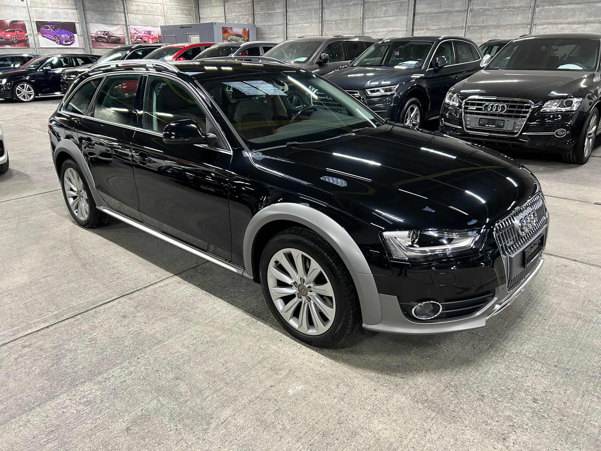 AUDI A4 allroad 2.0 TFSI quattro S-tronic-showroom-element-2
