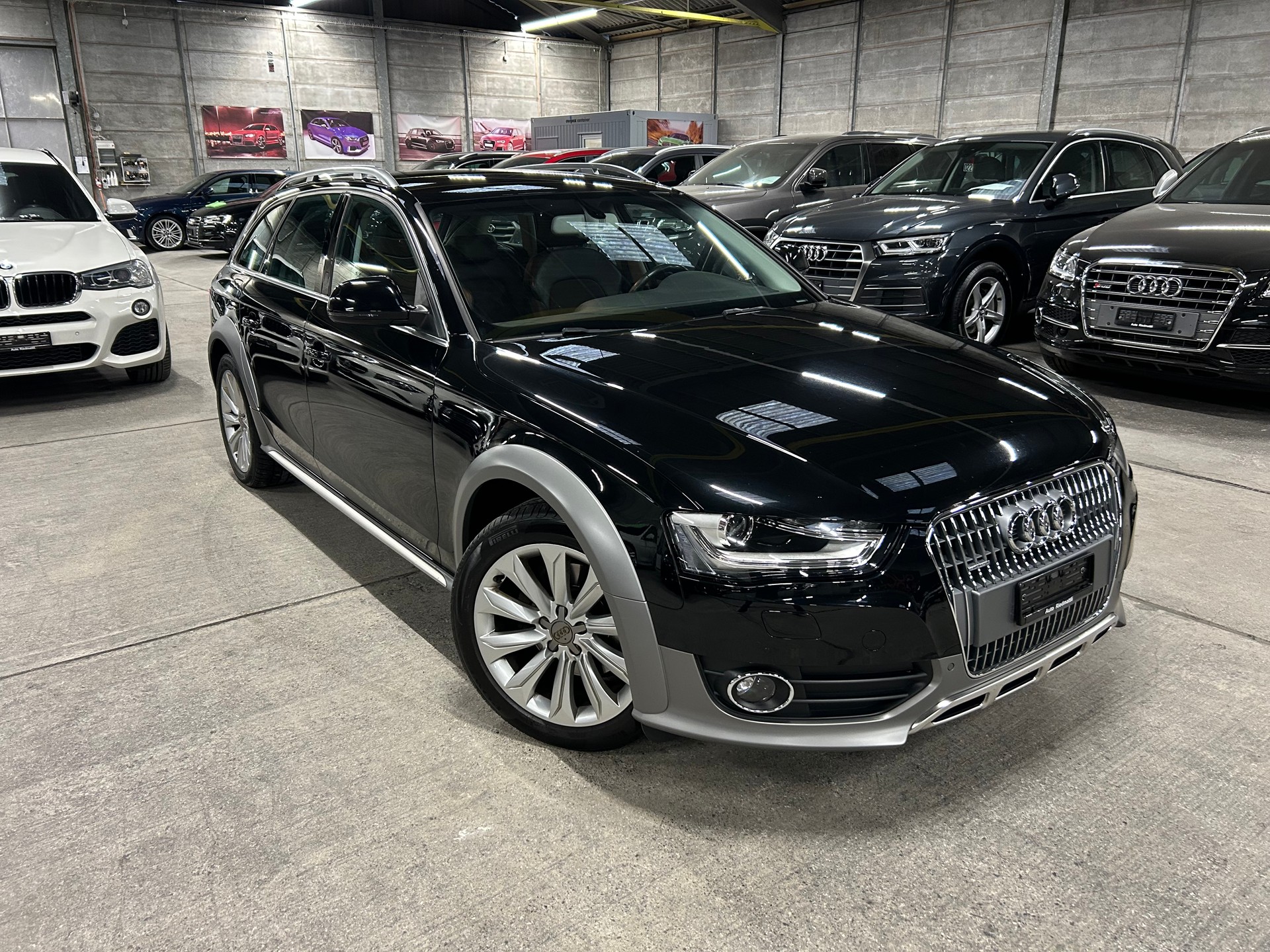 AUDI A4 allroad 2.0 TFSI quattro S-tronic-showroom-element-1