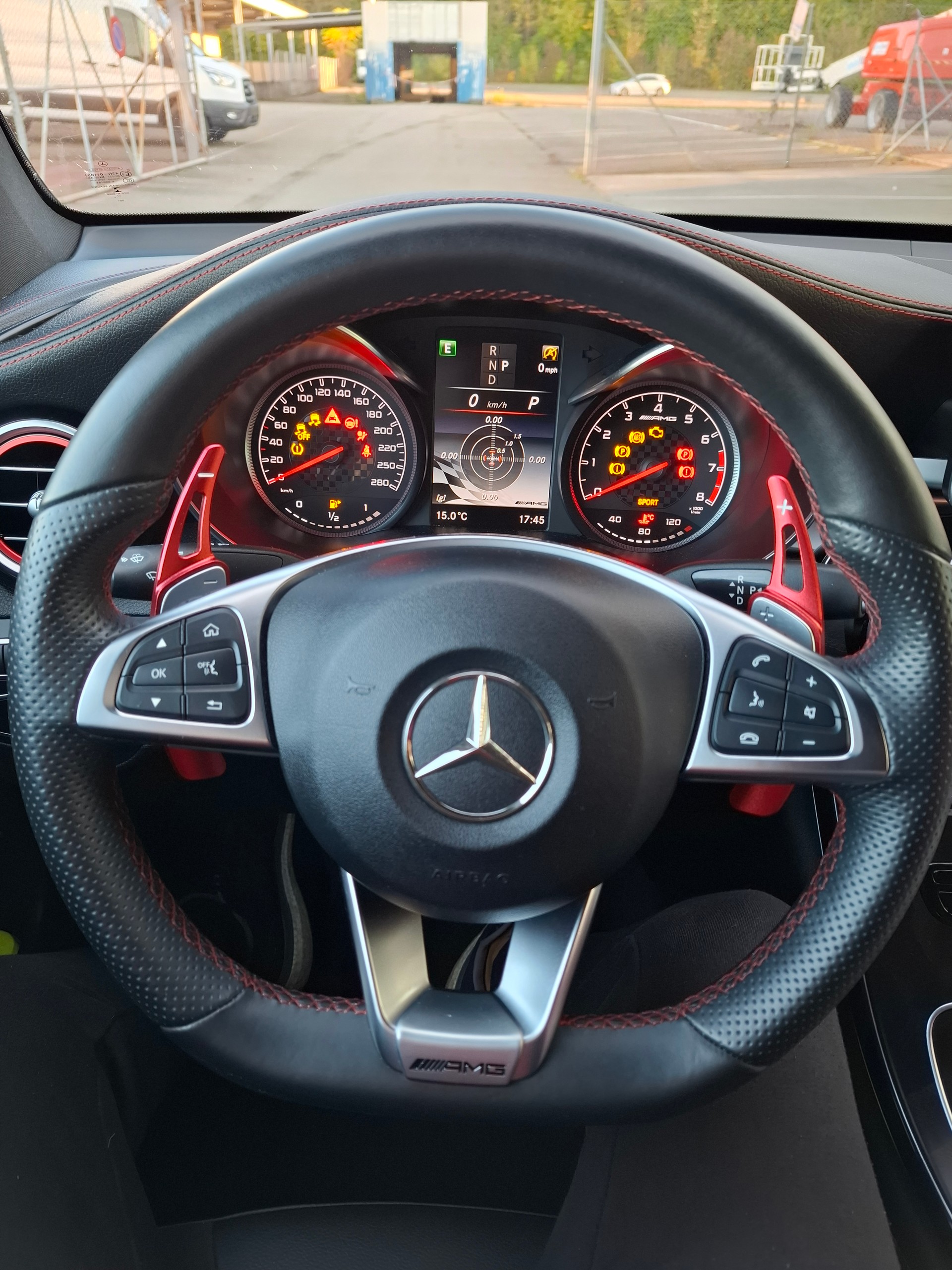 MERCEDES-BENZ GLC Coupé 43 AMG 4Matic 9G-Tronic-image-12