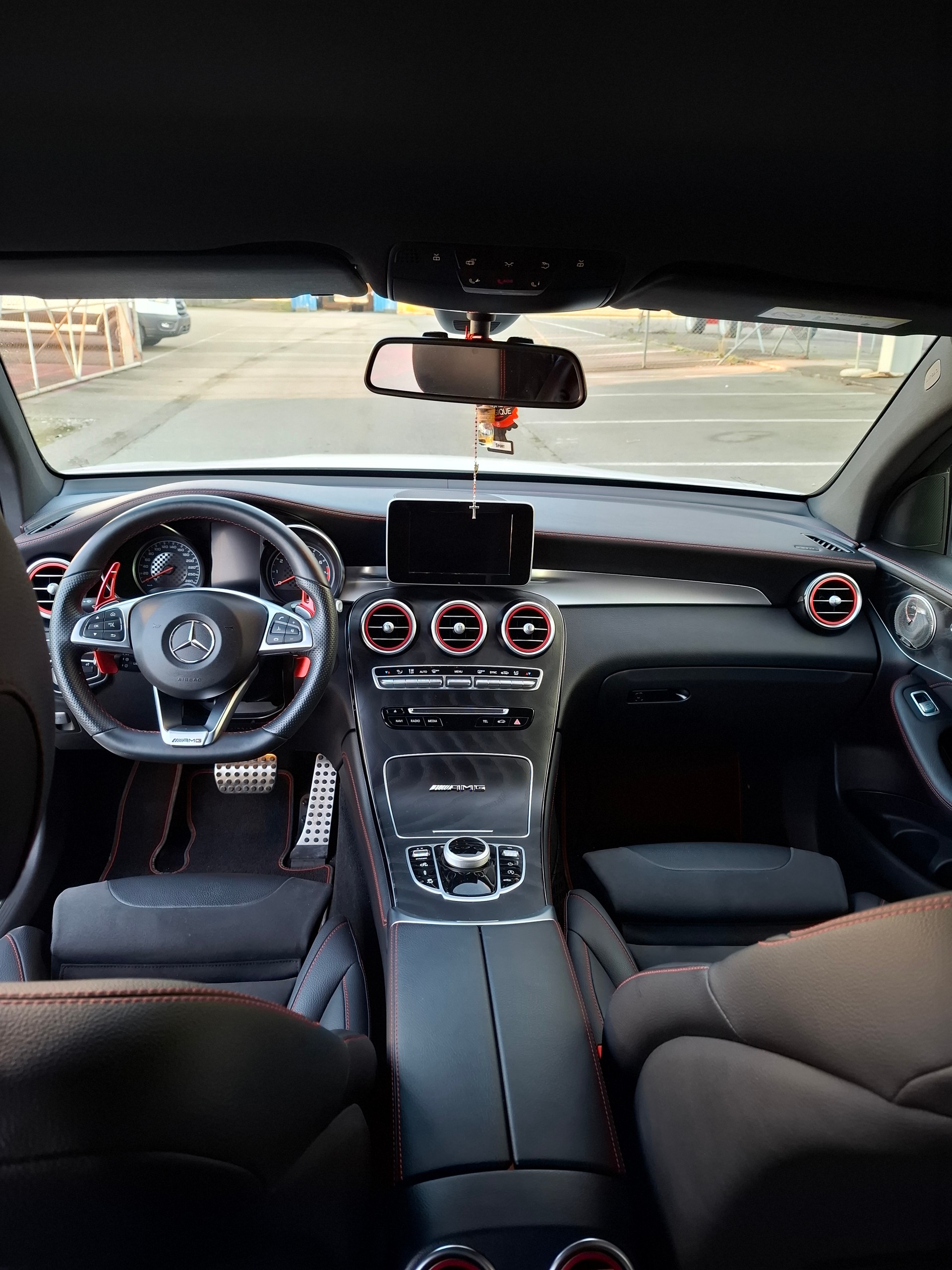 MERCEDES-BENZ GLC Coupé 43 AMG 4Matic 9G-Tronic-image-9