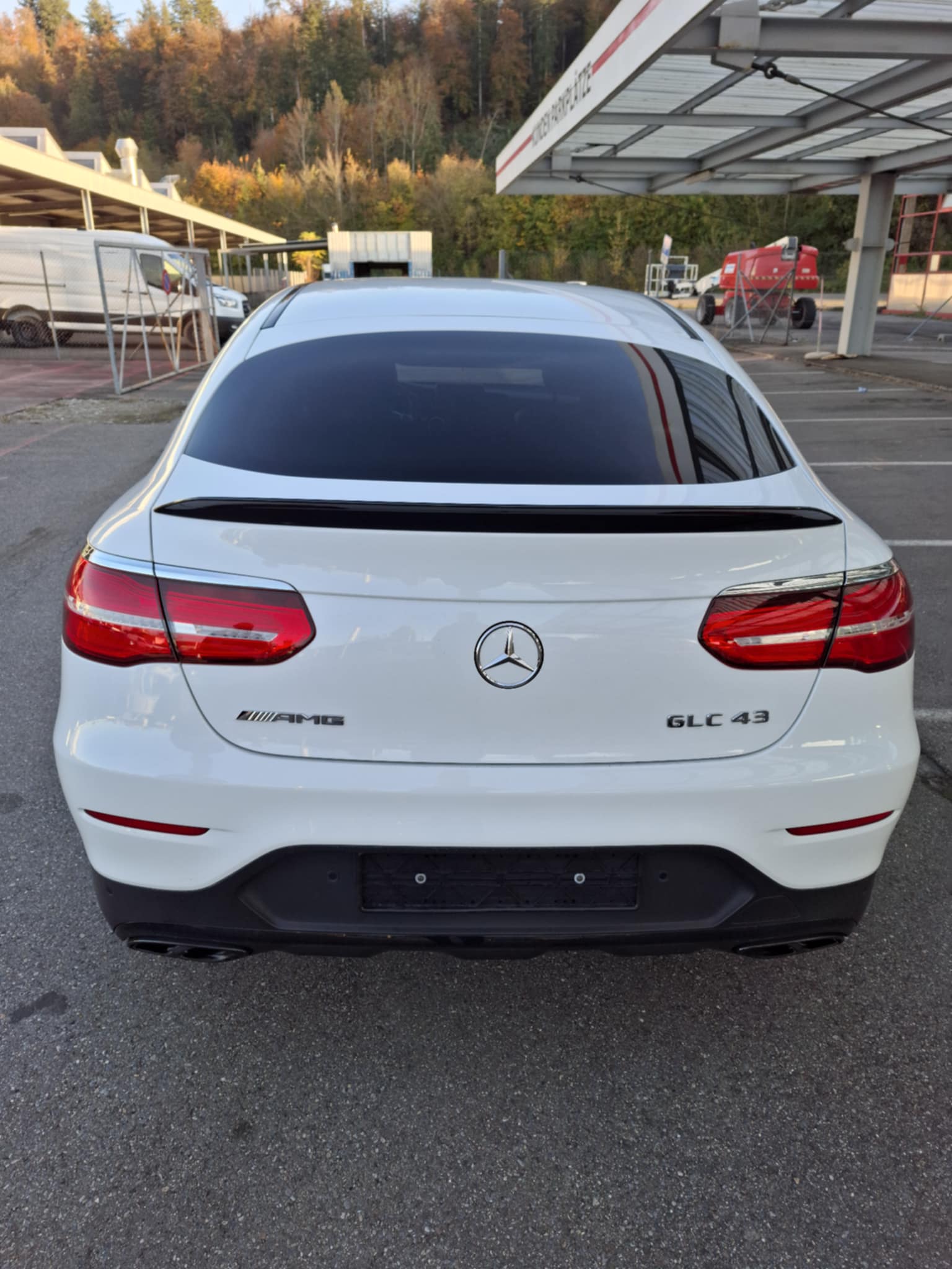 MERCEDES-BENZ GLC Coupé 43 AMG 4Matic 9G-Tronic-image-4
