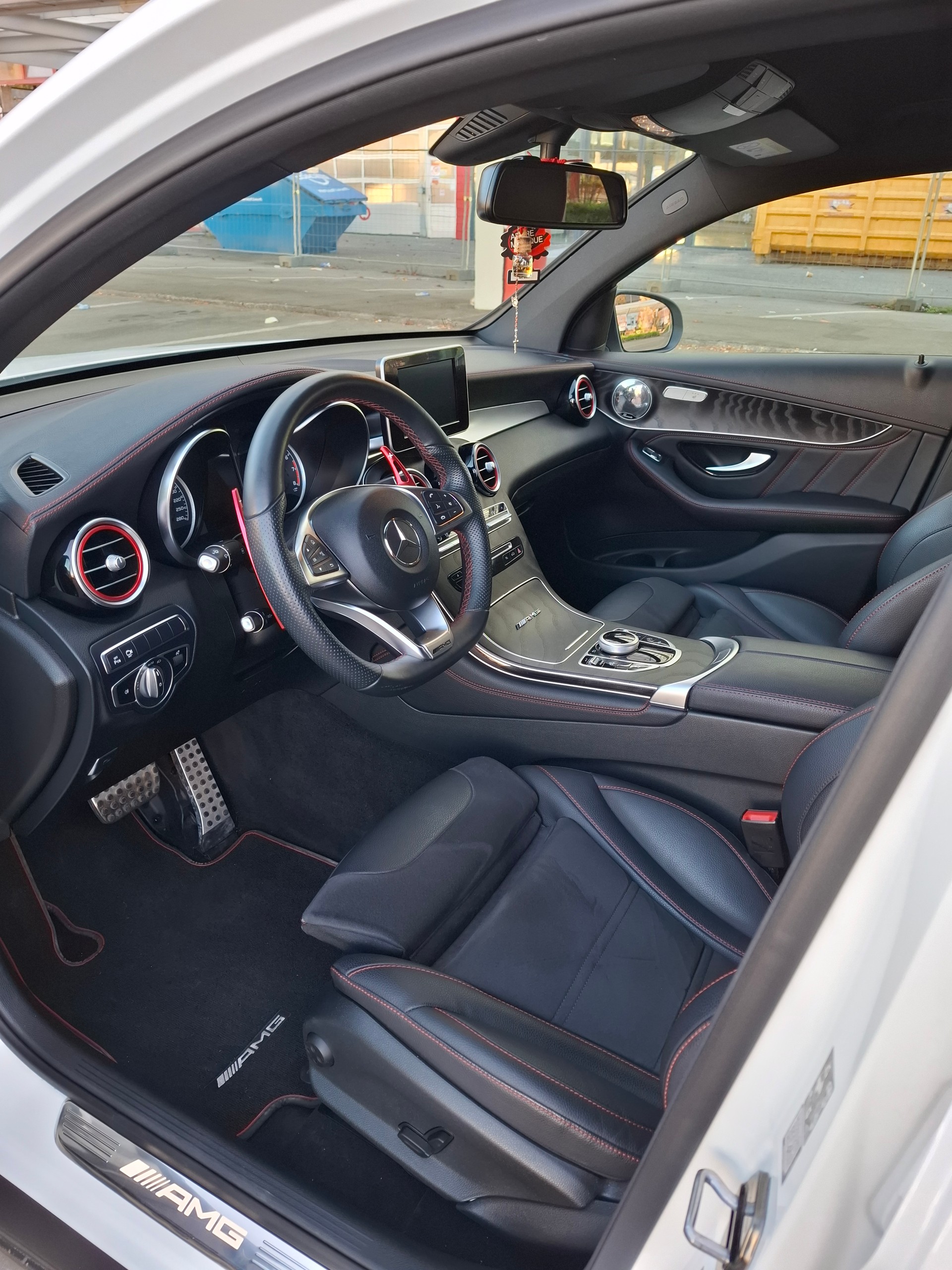 MERCEDES-BENZ GLC Coupé 43 AMG 4Matic 9G-Tronic-image-8