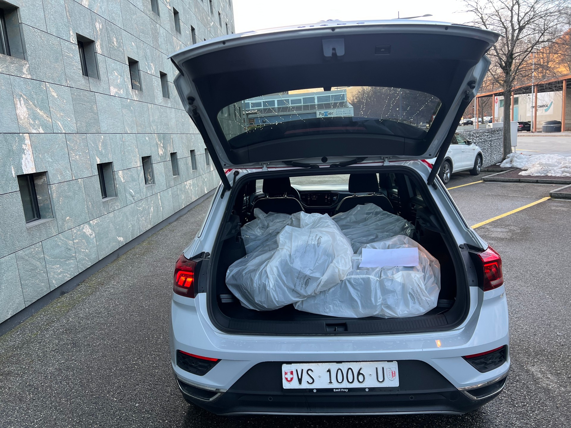 VW T-Roc 2.0 TSI Sport DSG 4Motion-image-10