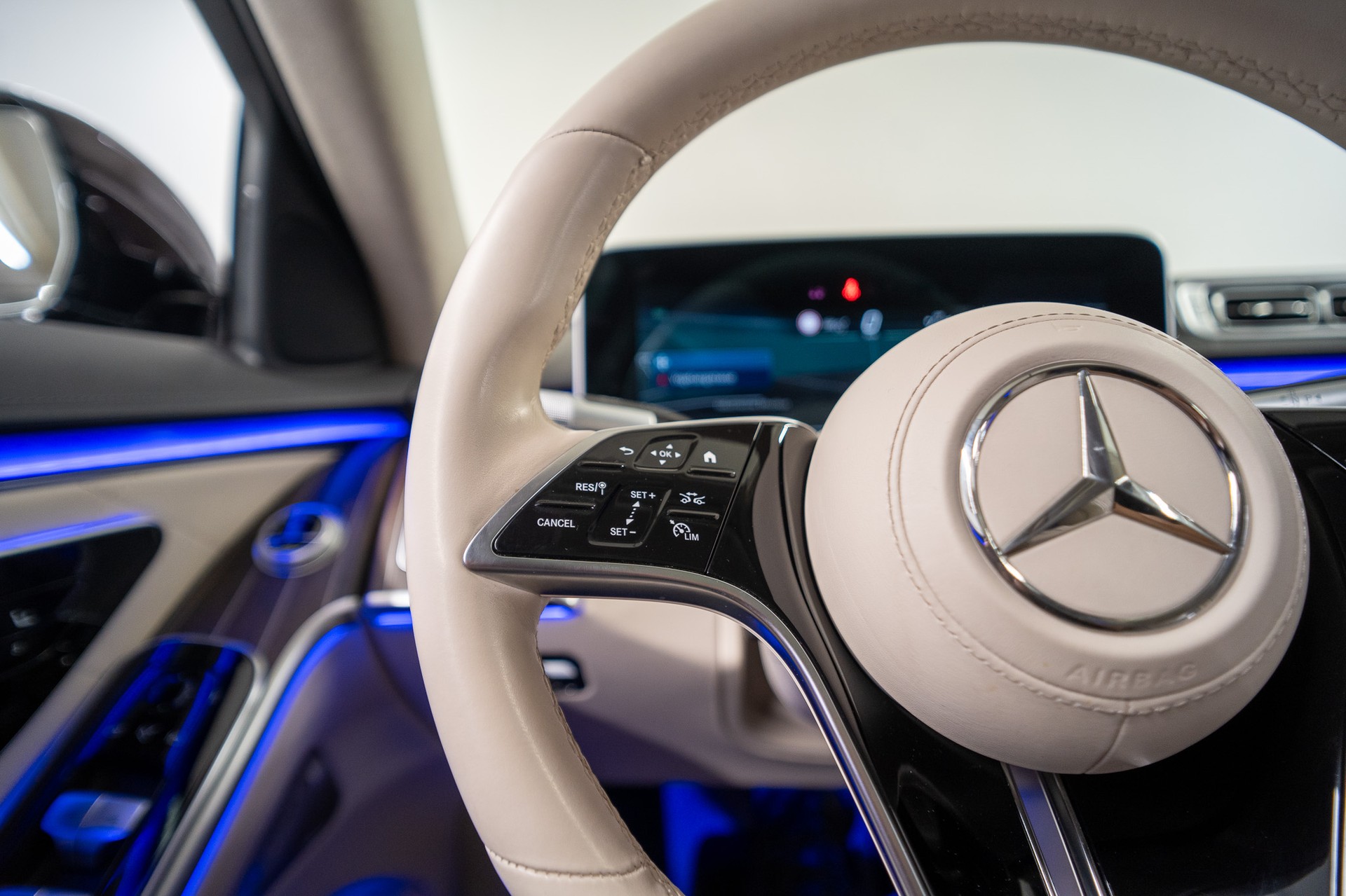 MERCEDES-BENZ S 450 V6 4matic *CH-FAHRZEUG*-image-20