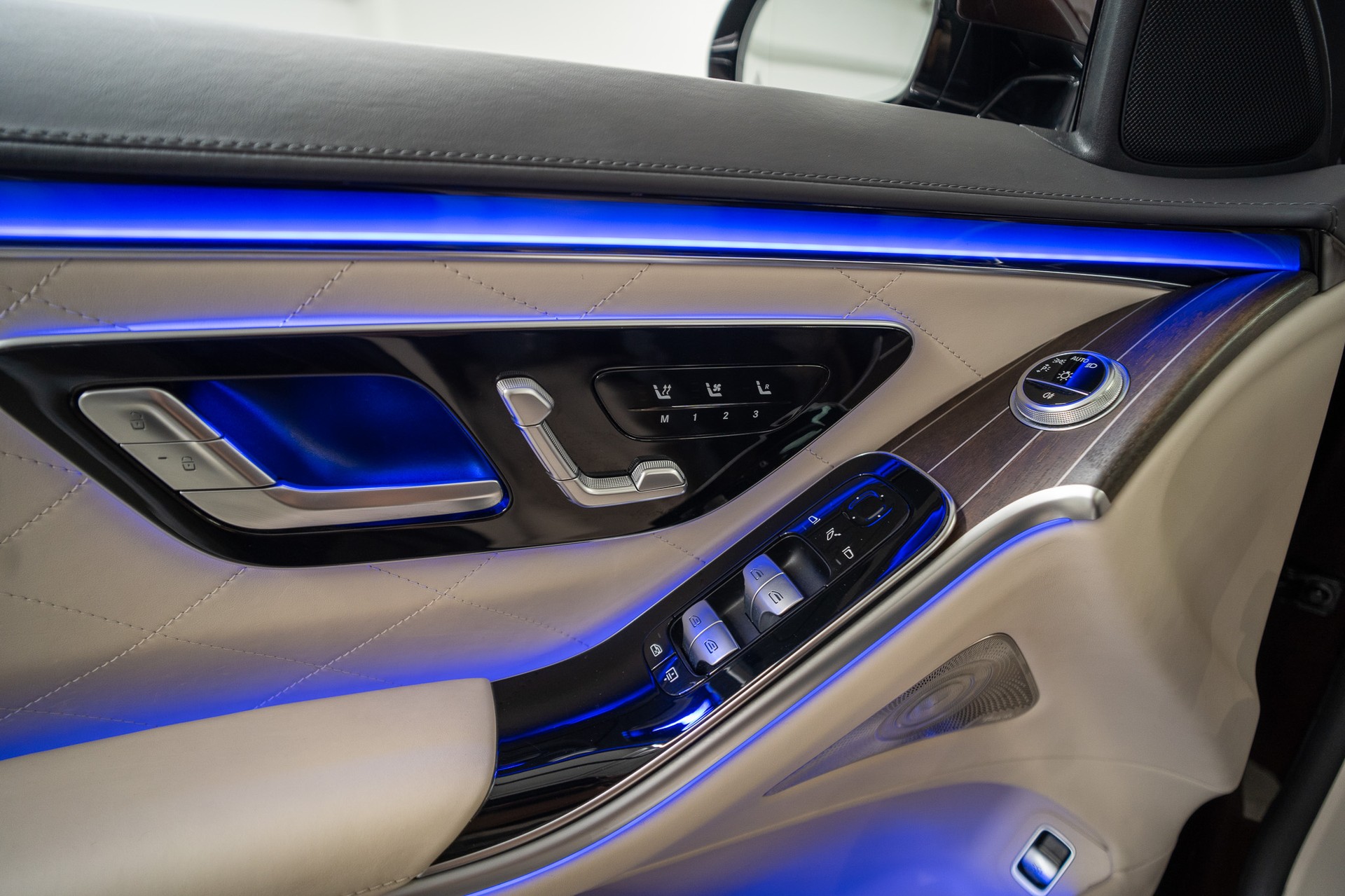 MERCEDES-BENZ S 450 V6 4matic *CH-FAHRZEUG*-image-11