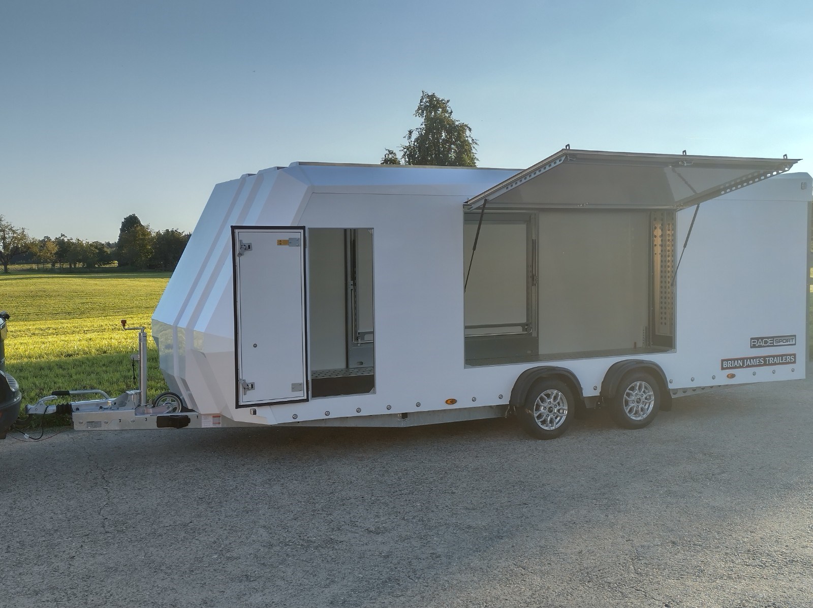 BRIAN JAMES TRAILERS RaceSport-image-13