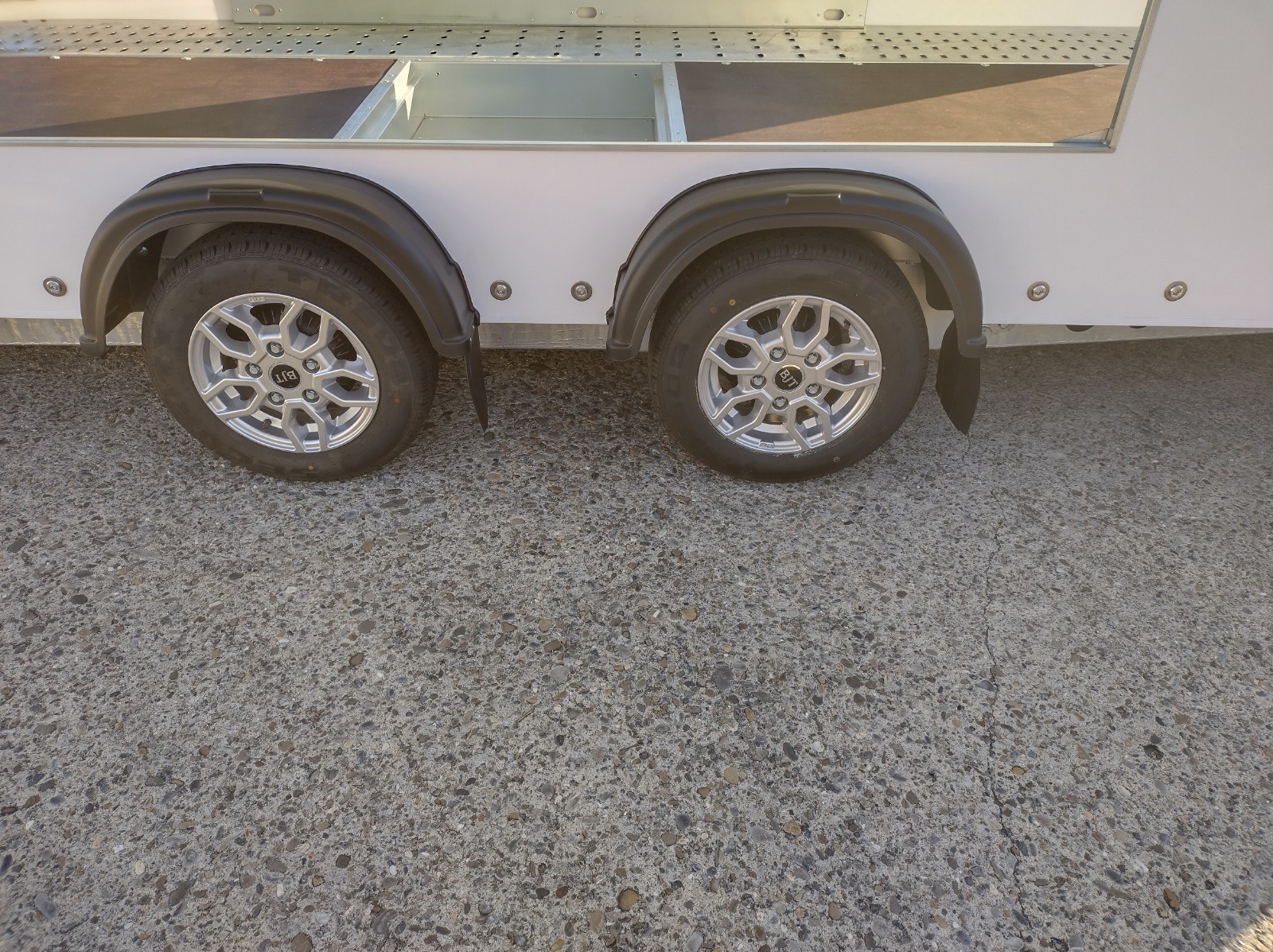 BRIAN JAMES TRAILERS RaceSport-image-6