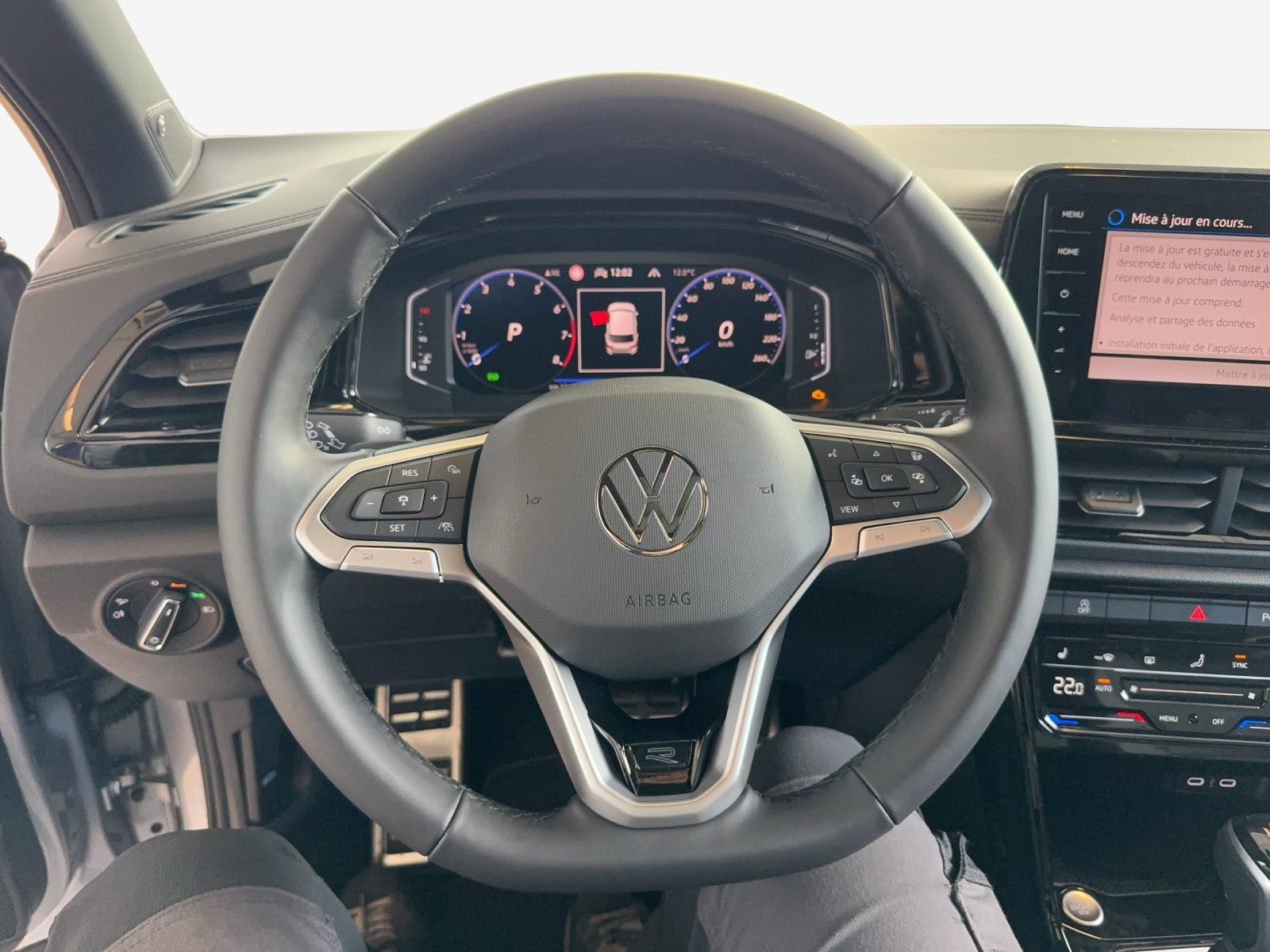 VW T-Roc 2.0 TSI R-Line DSG 4Motion-image-9
