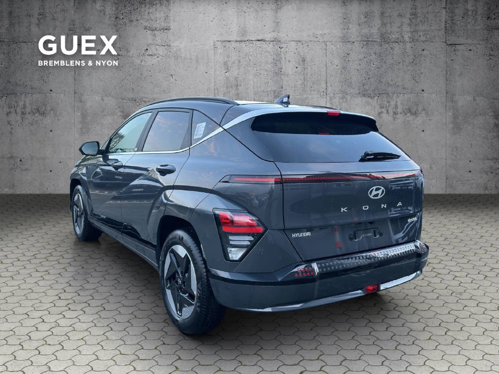 HYUNDAI Kona Electric Amplia-showroom-element-2