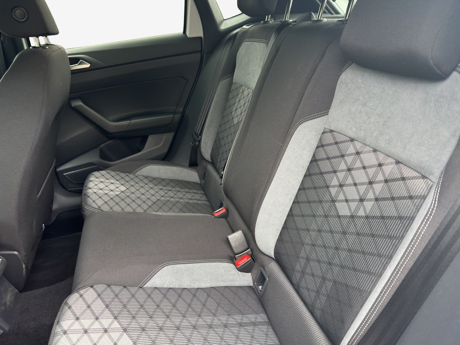 VW Polo 1.0 TSI R-Line DSG-image-10