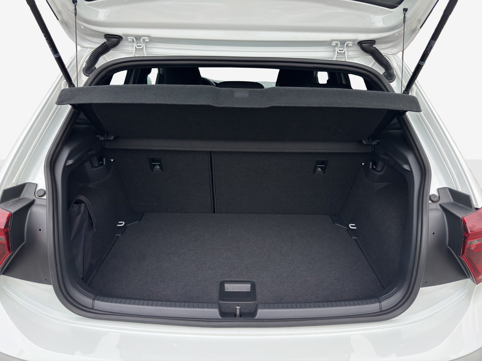 VW Polo 1.0 TSI R-Line DSG-image-11