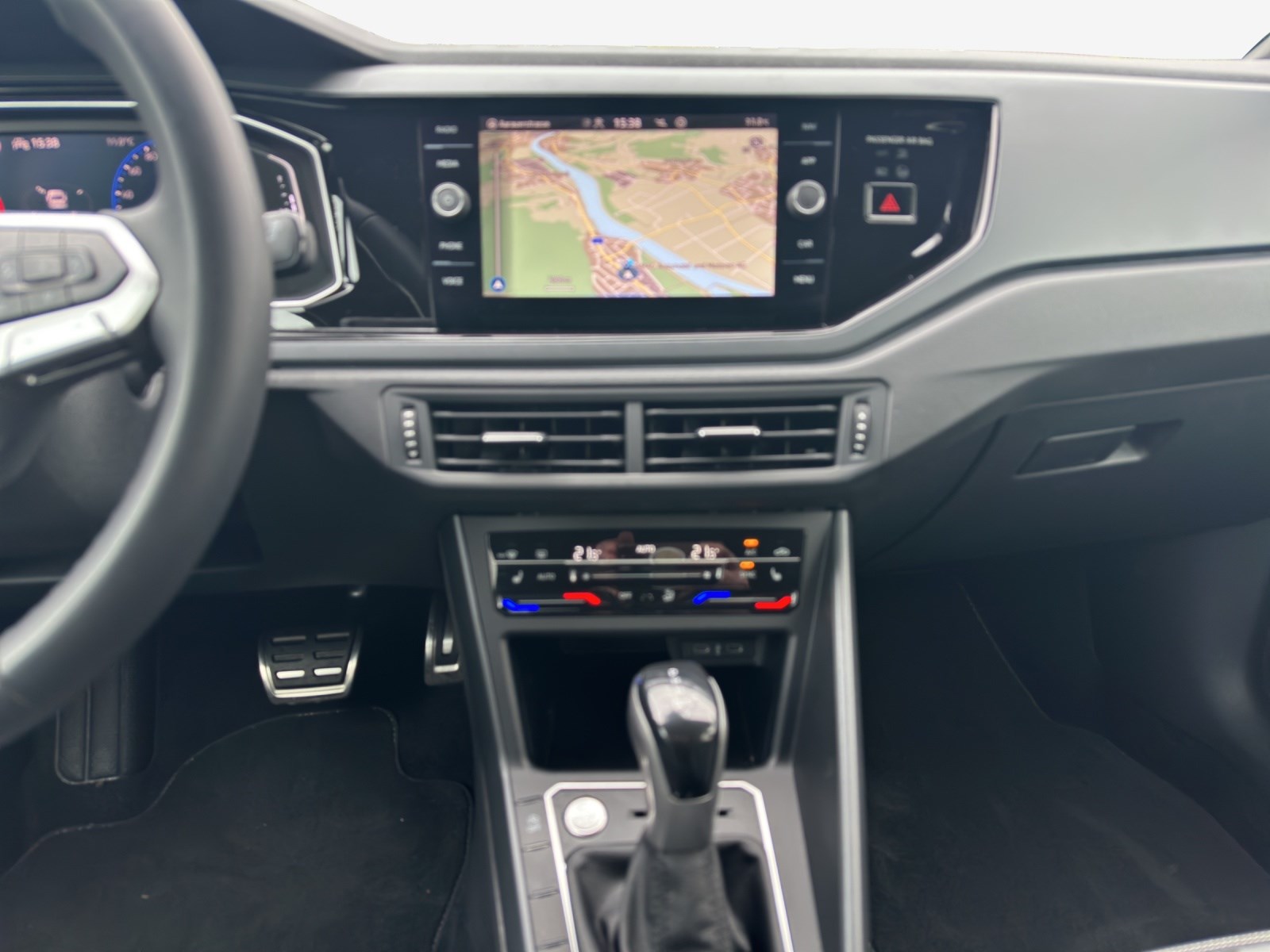 VW Polo 1.0 TSI R-Line DSG-image-8