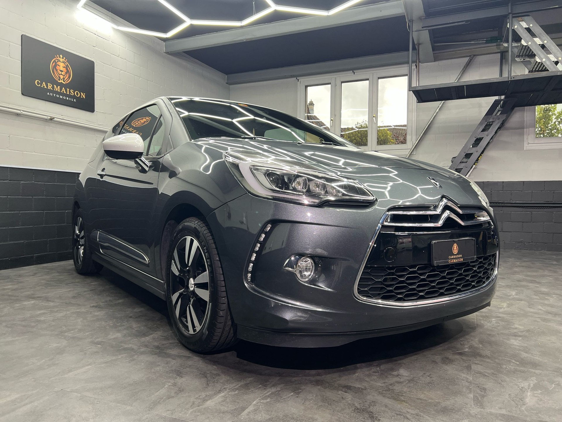 DS AUTOMOBILES DS3 1.2 VTi Eye Tech ETG5-image-0