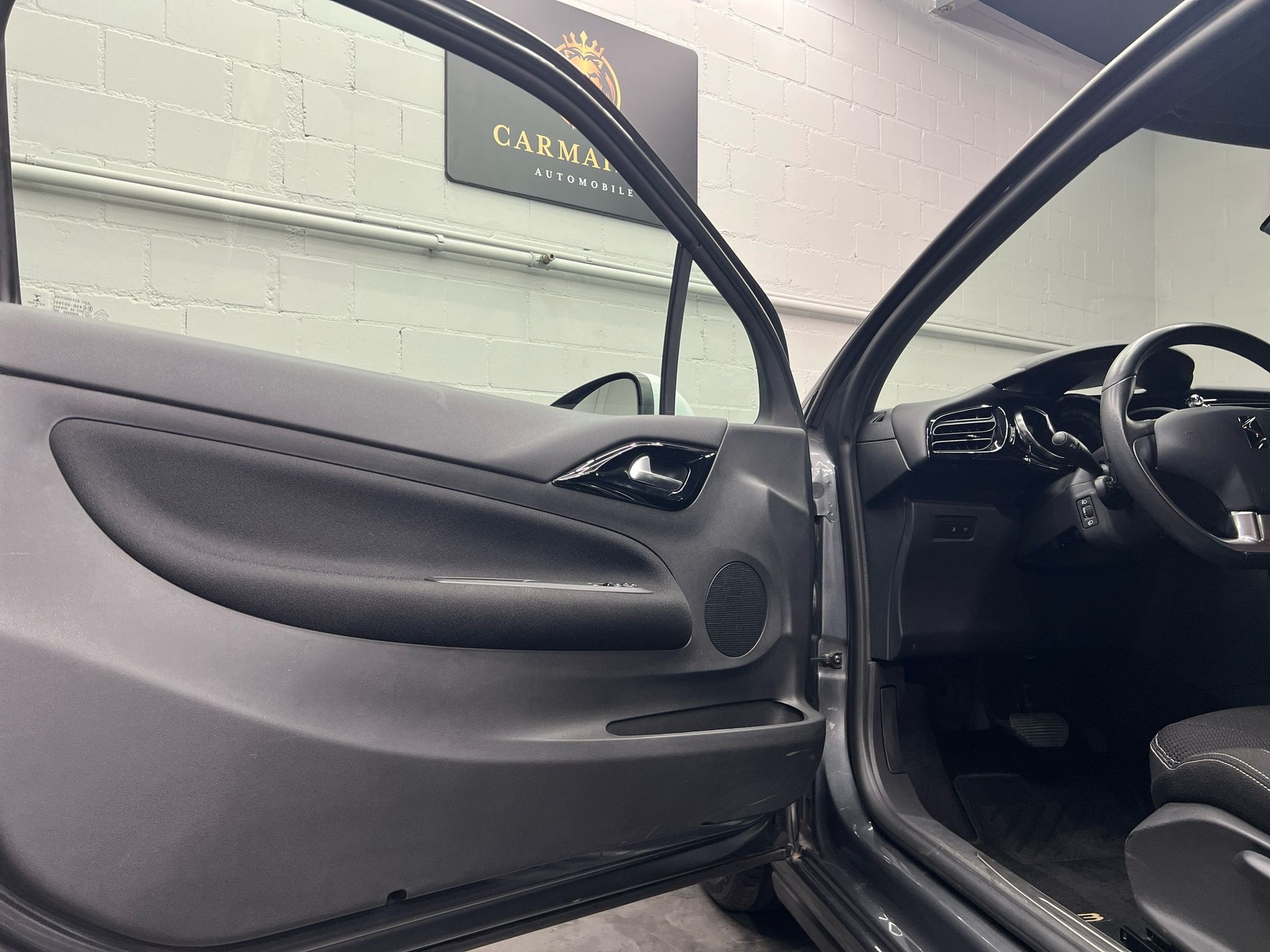 DS AUTOMOBILES DS3 1.2 VTi Eye Tech ETG5-image-10