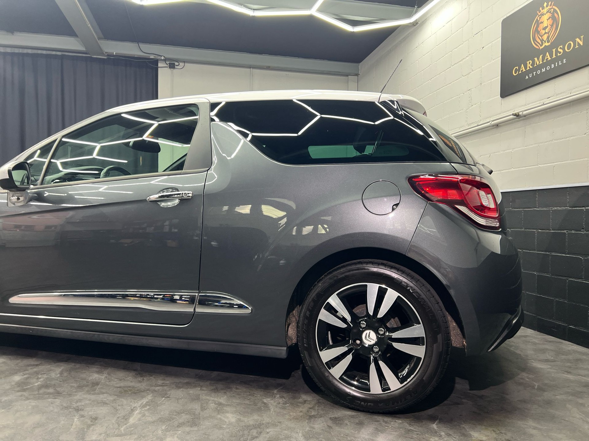 DS AUTOMOBILES DS3 1.2 VTi Eye Tech ETG5-image-3