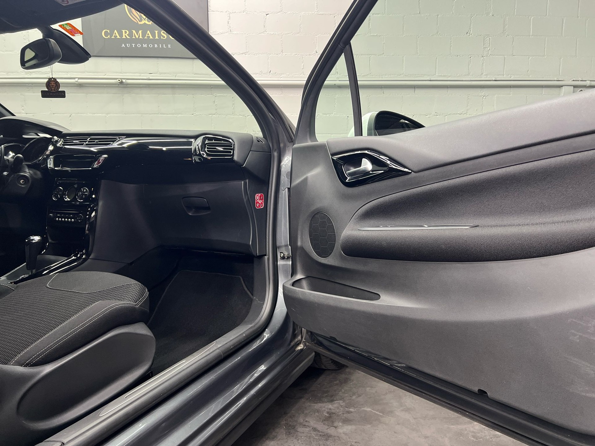 DS AUTOMOBILES DS3 1.2 VTi Eye Tech ETG5-image-18