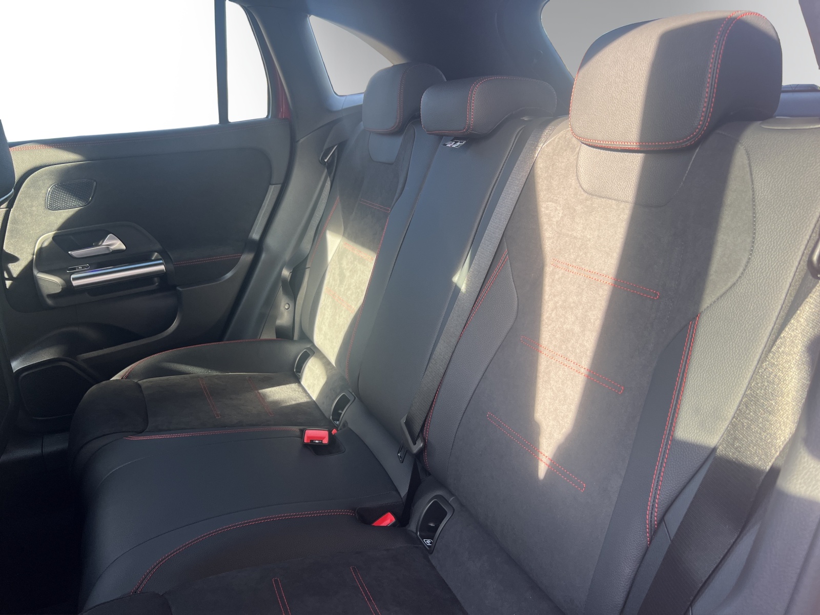 Image MERCEDES-BENZ GLA-200 GLA 200 Night Star 7G-DCT