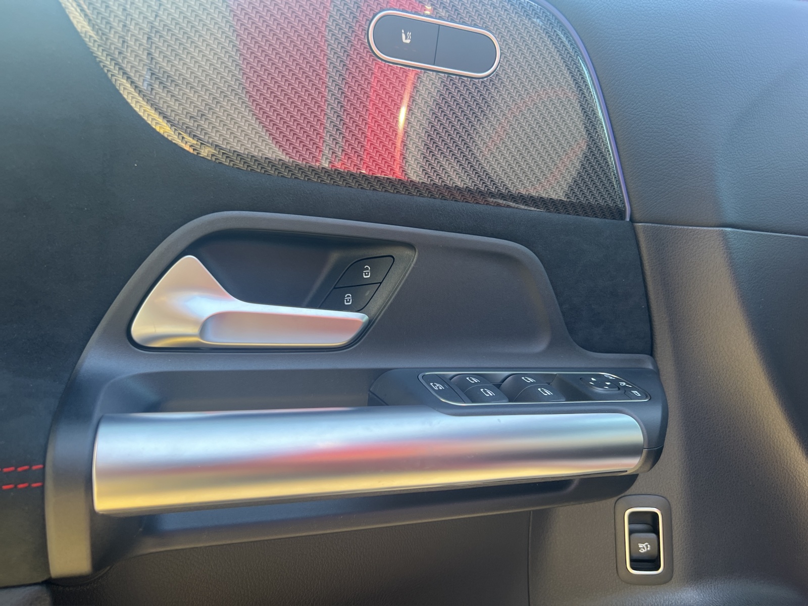 Image MERCEDES-BENZ GLA-200 GLA 200 Night Star 7G-DCT