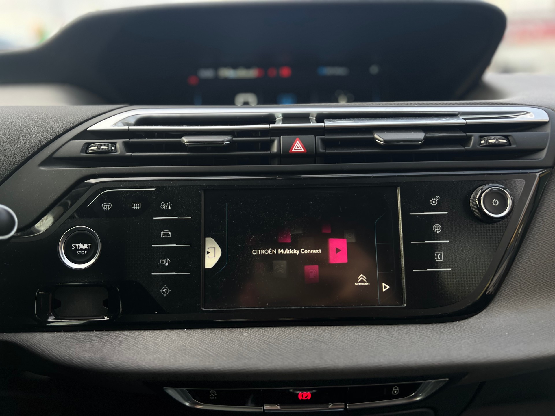 CITROEN C4 Picasso 1.2 Pure Tech Intensive-image-18